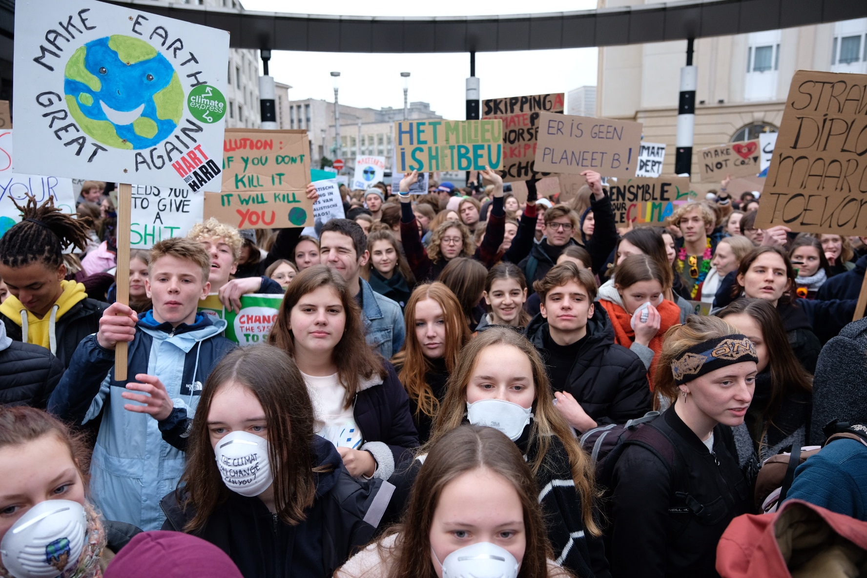 3.000 scholieren spijbelen “voor het klimaat” in Brussel