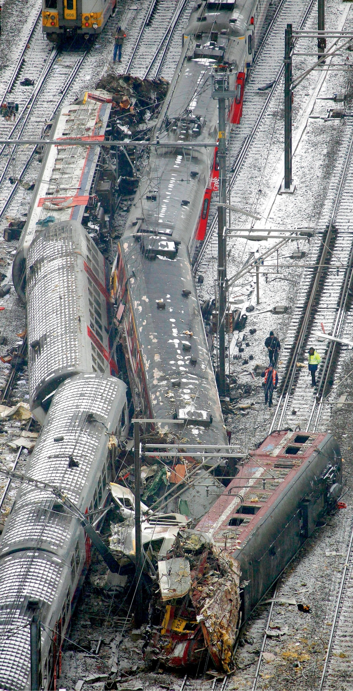 10 jaar treinramp Buizingen: ‘Er was één overlevende in de eerste wagon. Ze heeft nooit over het treinongeluk willen praten’