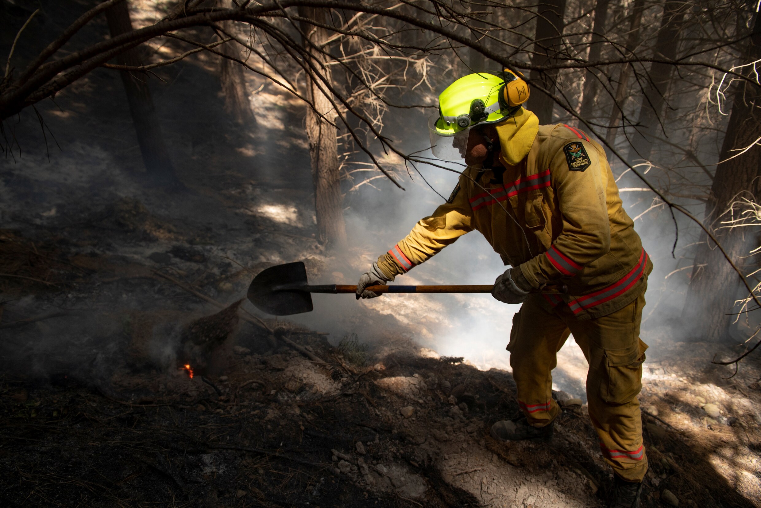 Duizenden mensen op de vlucht voor hevige bosbrand in Nieuw-Zeeland