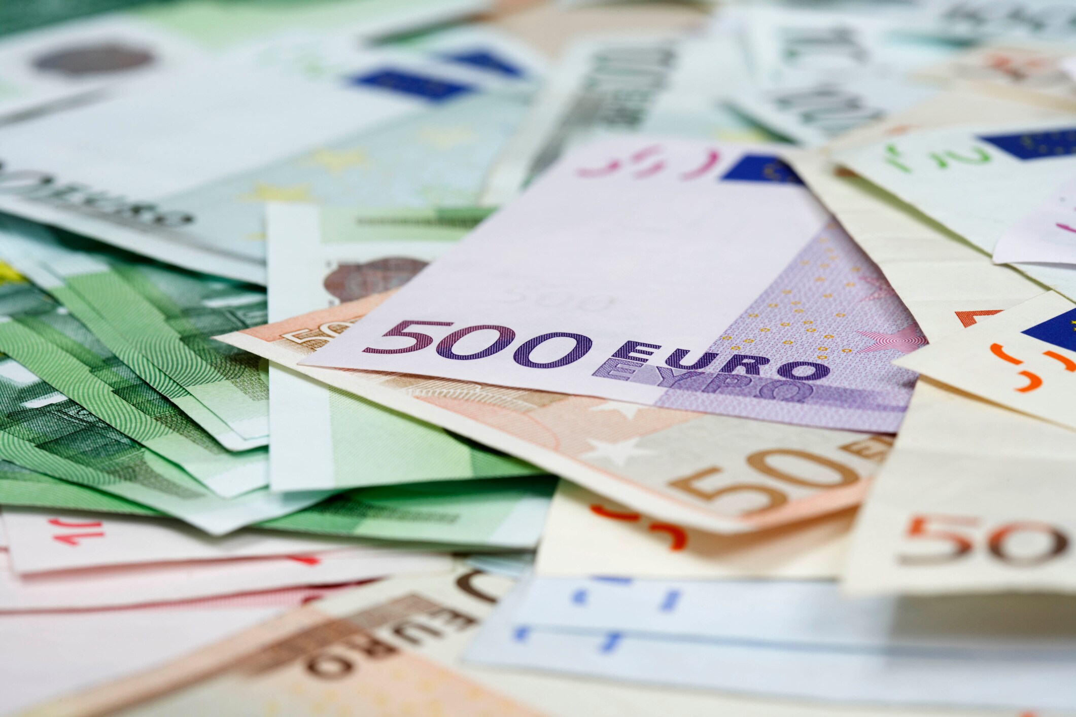 Fiscus int 18,4 miljoen euro via loonbeslag
