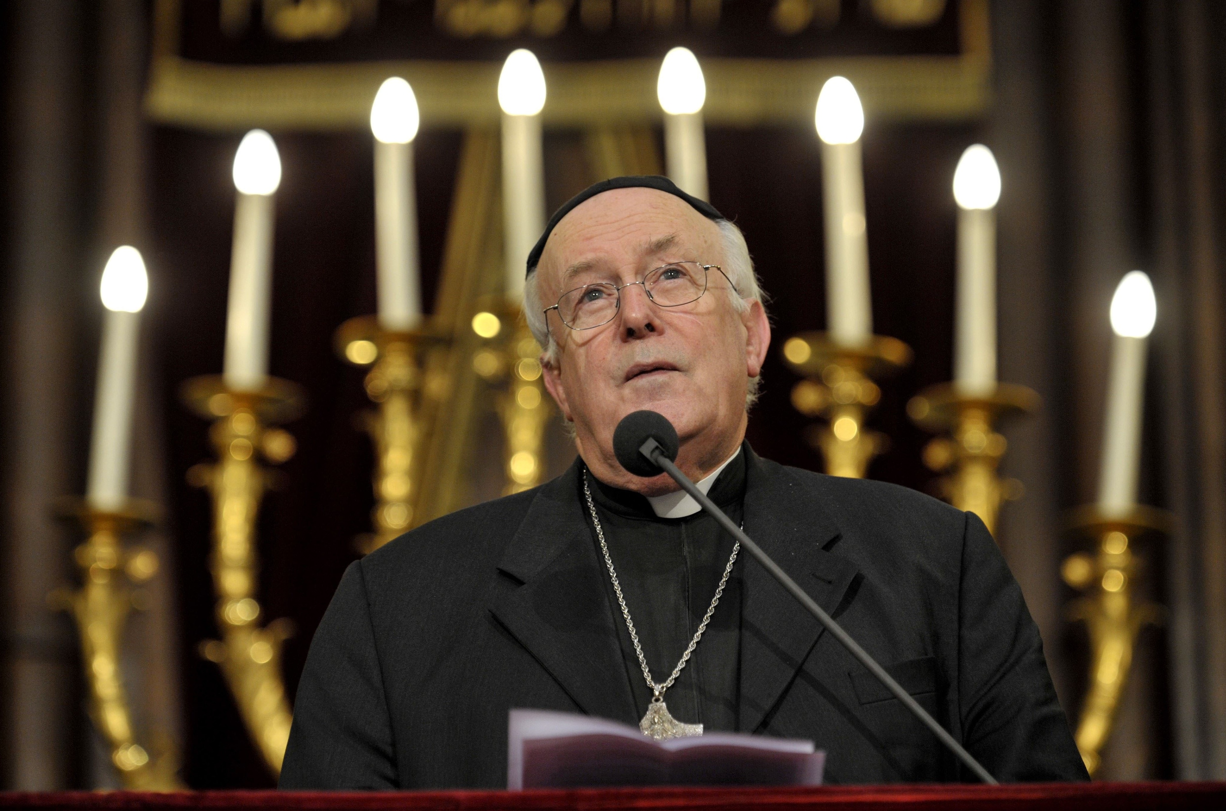 Godfried Danneels: hoe een potentiële paus ten onder ging aan ‘de verzoening te veel’