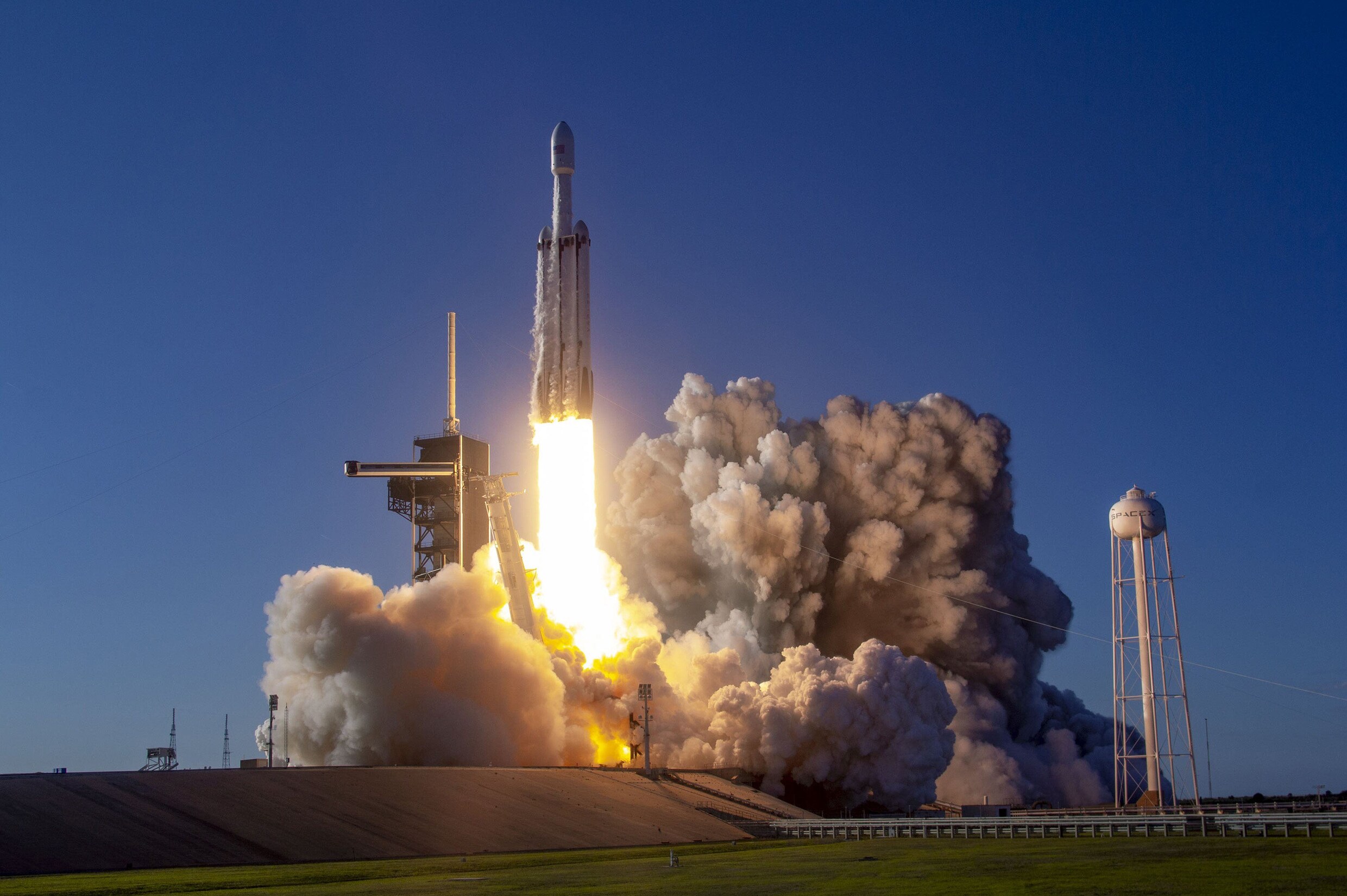 Mysterieus incident met ruimtecapsule SpaceX kan bemande vlucht vertragen