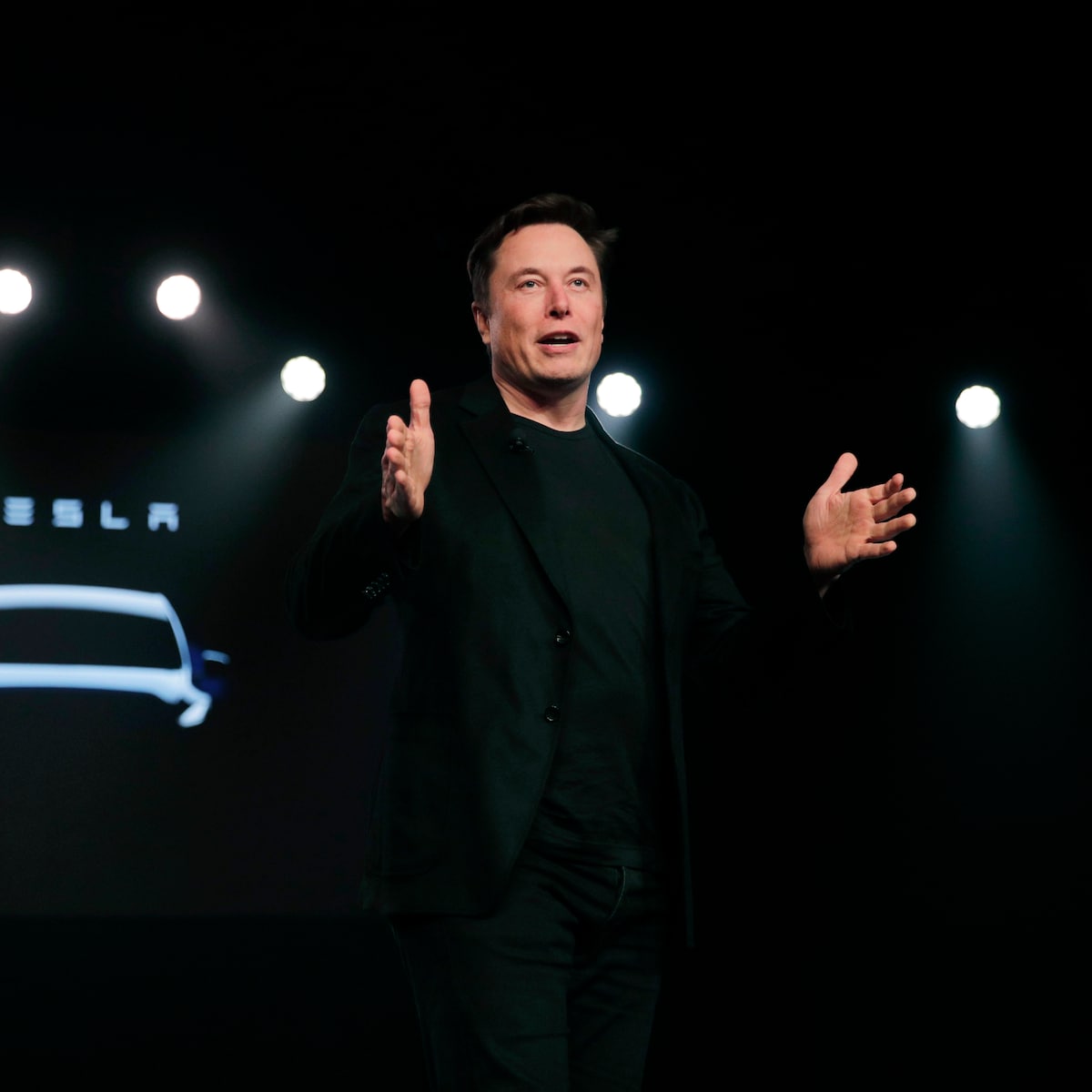 Elon Musk gaat op zoek naar 2 miljard euro | De Morgen