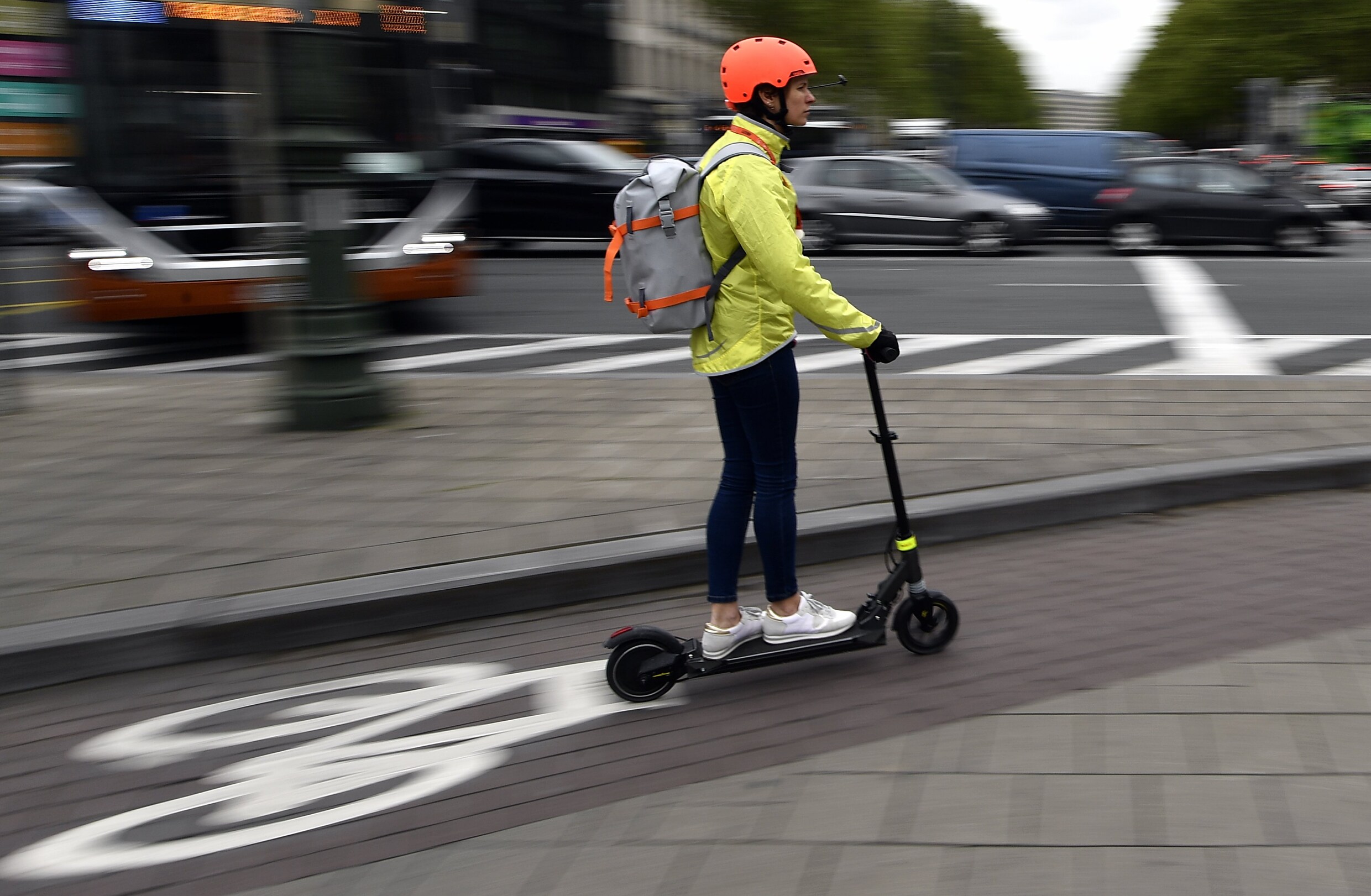 ‘Hoe snel mag je rijden met elektrische step?’: test uw kennis met de ...