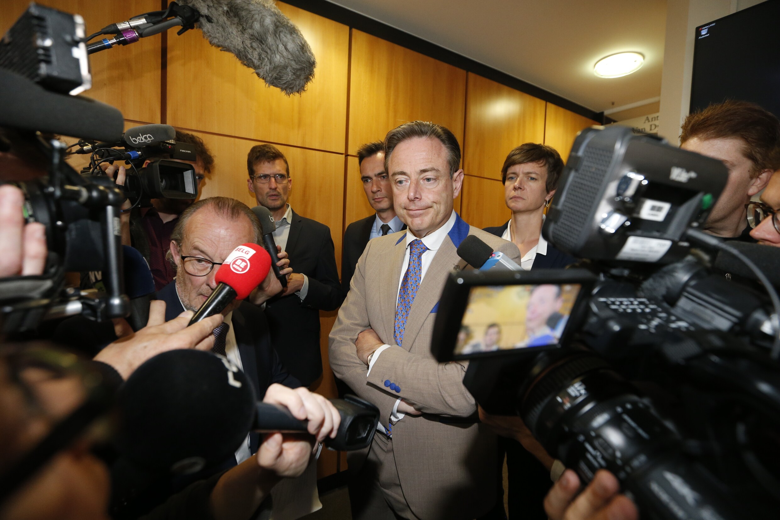 De Wever: ‘Ik concentreer me op wat Van Grieken straks wil komen vertellen’