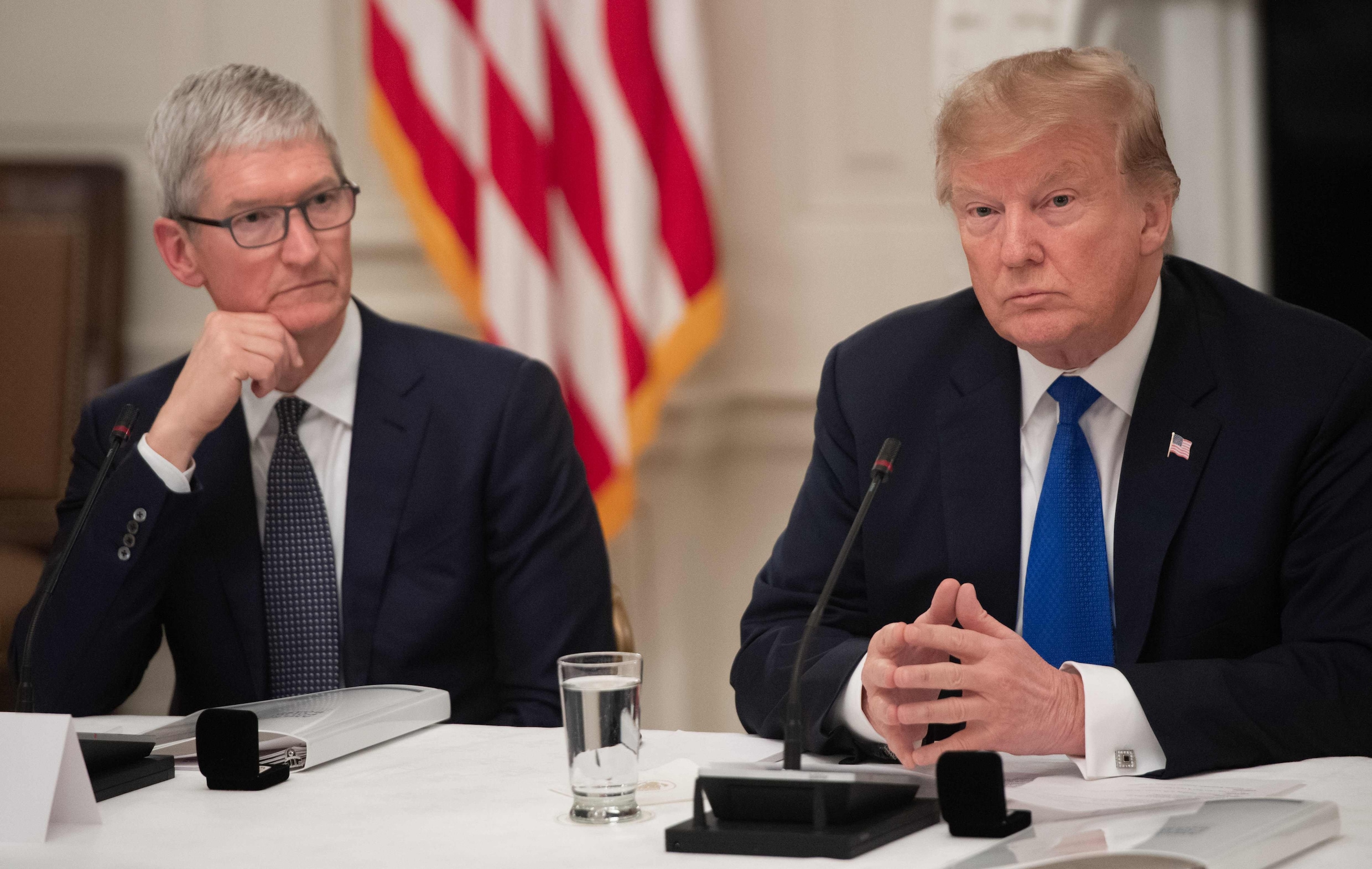 Trump ‘adviseert’ Apple-CEO: ‘Breng knop op iPhones terug!’