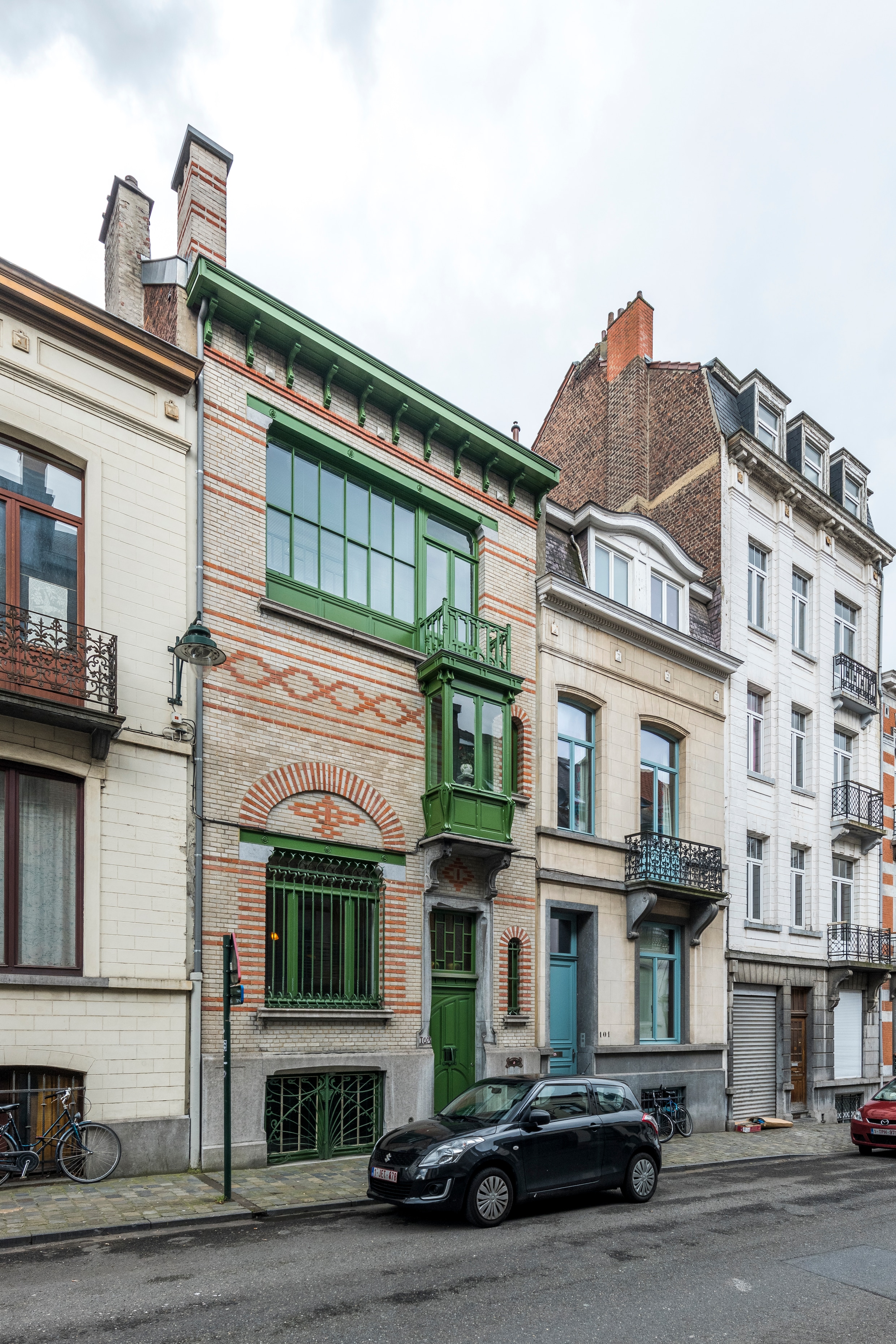 Binnenkijken in een gereanimeerde Brusselse atelierwoning in art nouveau