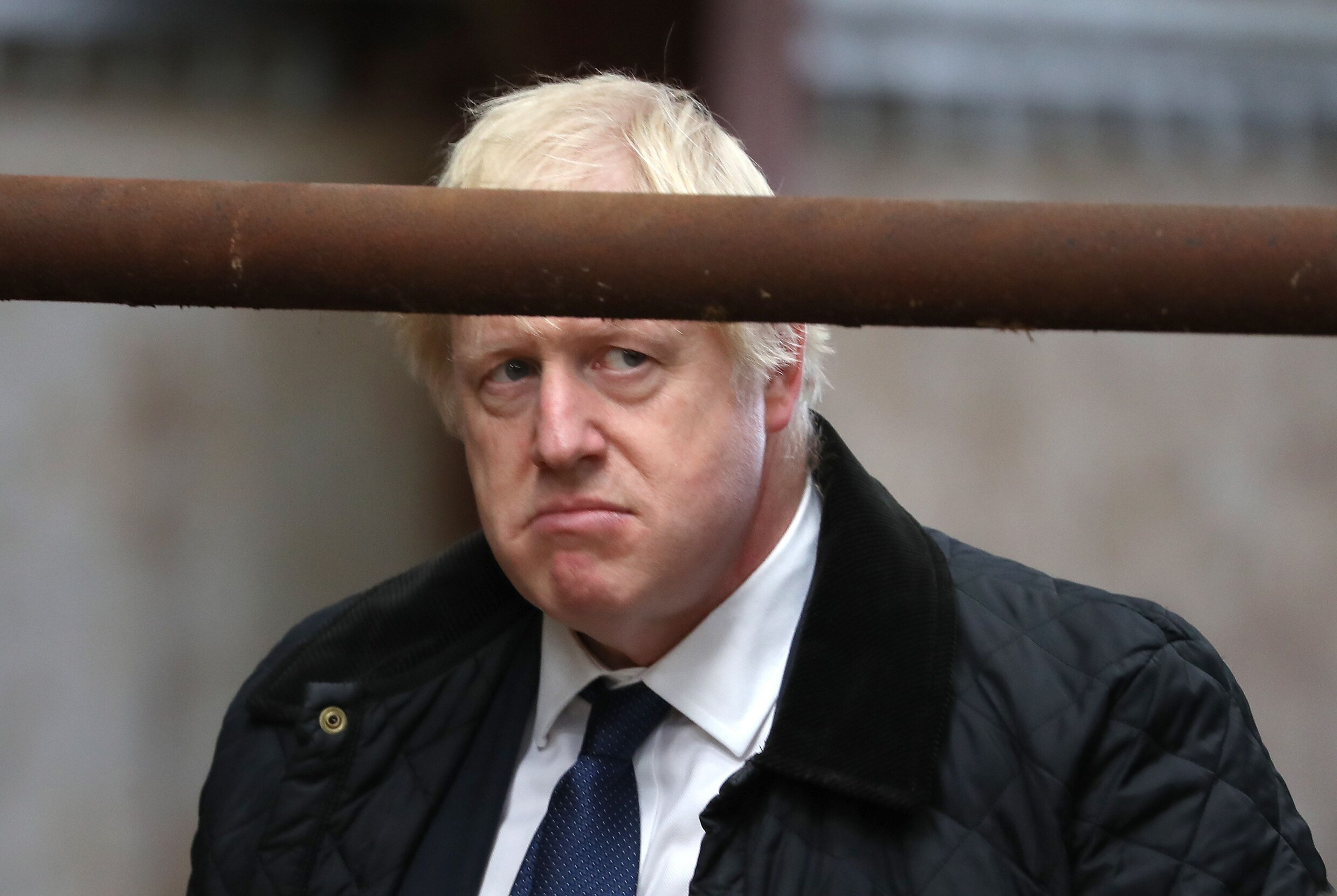 ‘Johnson zal verplicht worden tot ontslag als hij wet niet naleeft’