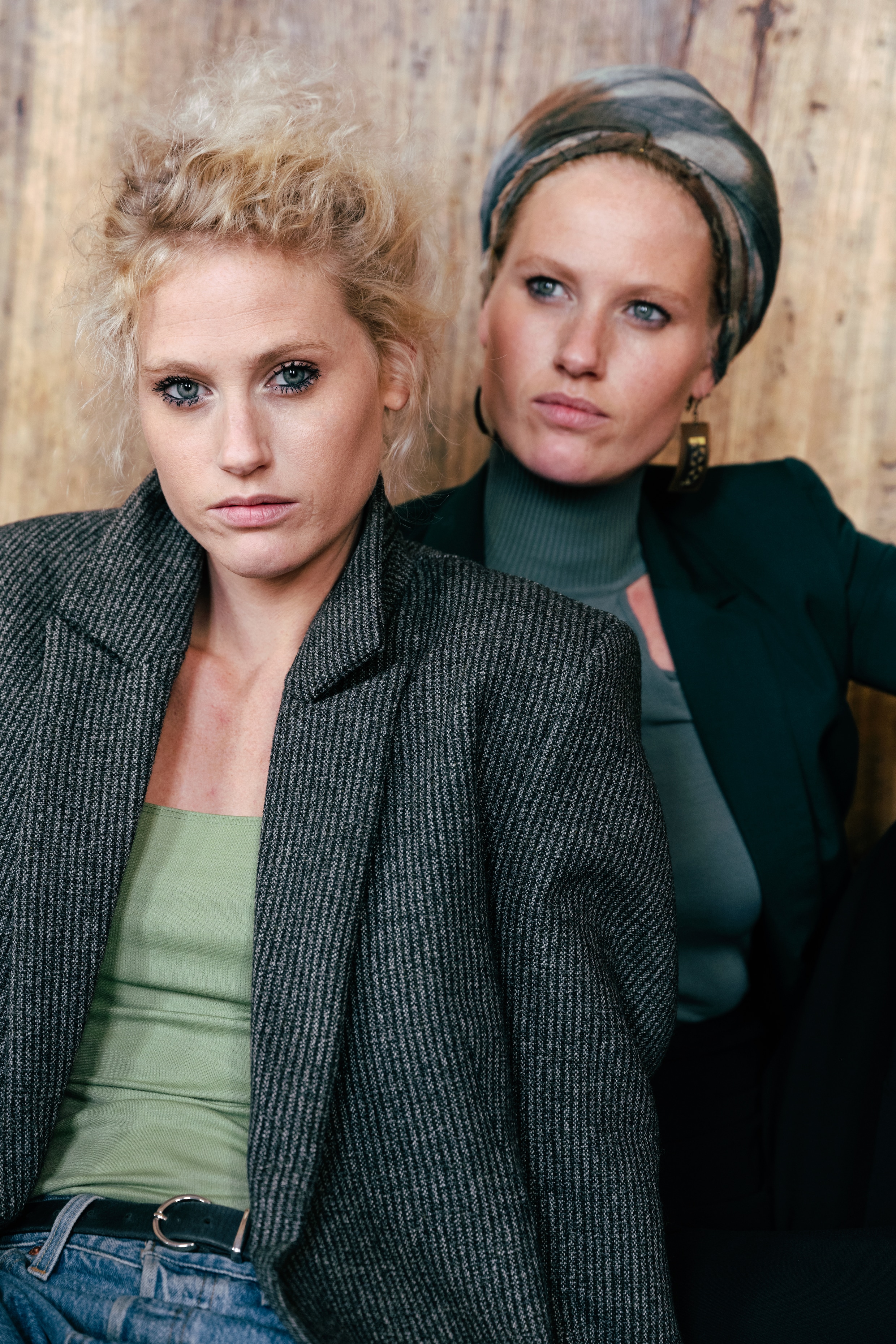 Tweelingzussen Stefanie en Magalie Callebaut: ‘Pas toen onze ouders scheidden, zijn we harder geworden