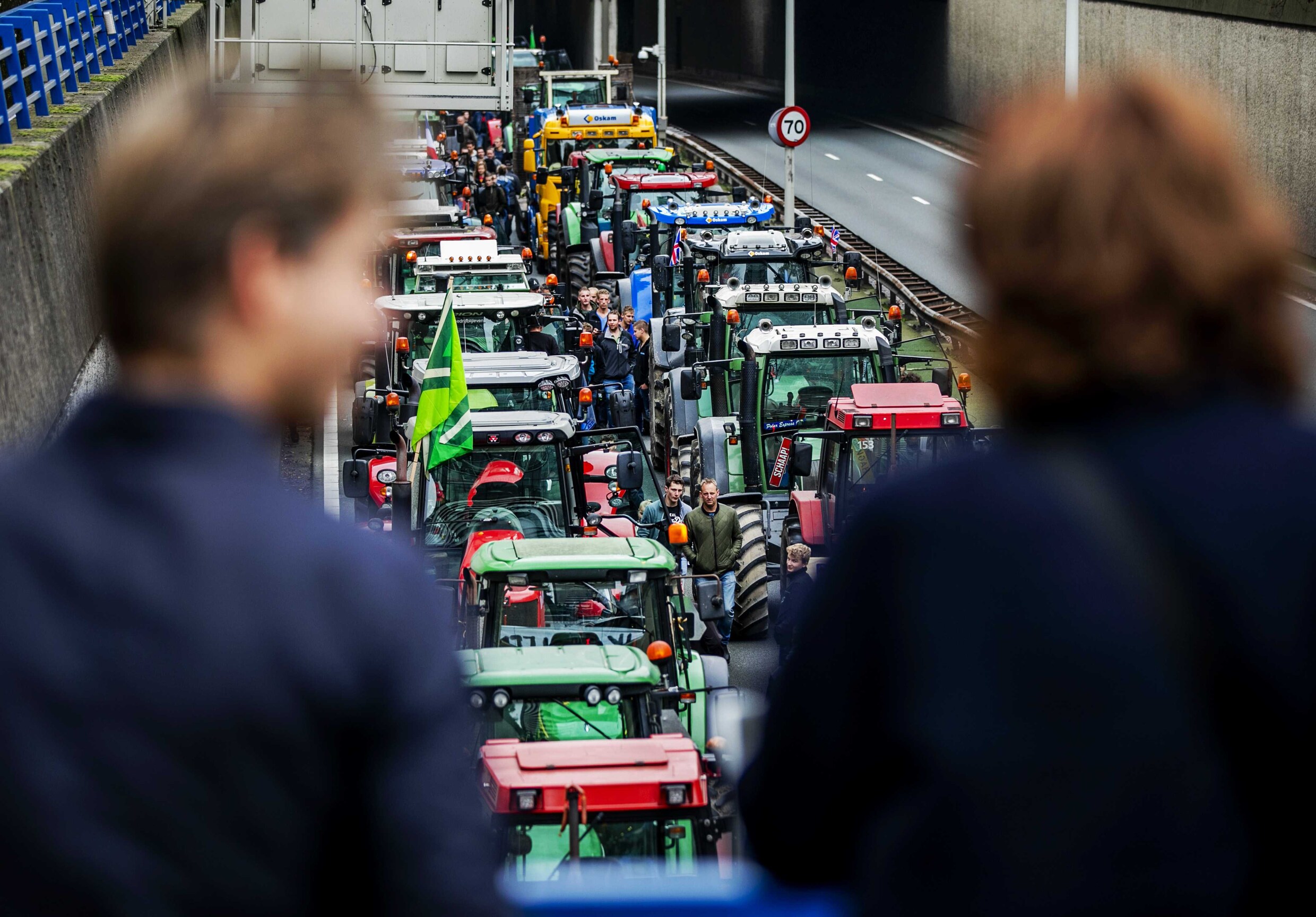 Protest van Nederlandse boeren tegen ‘stikstofbeleid’ escaleert