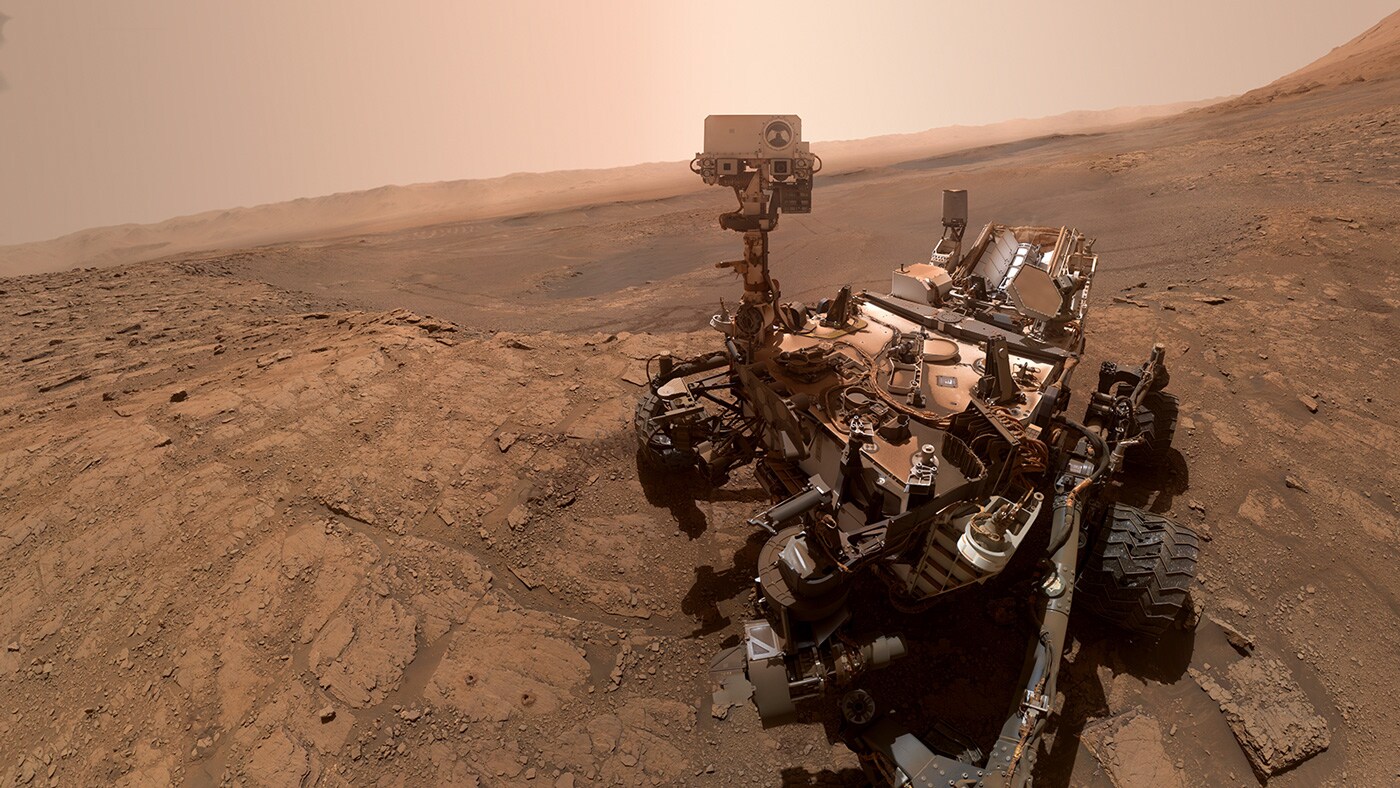 Marsrobot Curiosity maakt een selfie (en dat was moeilijker dan je zou denken)