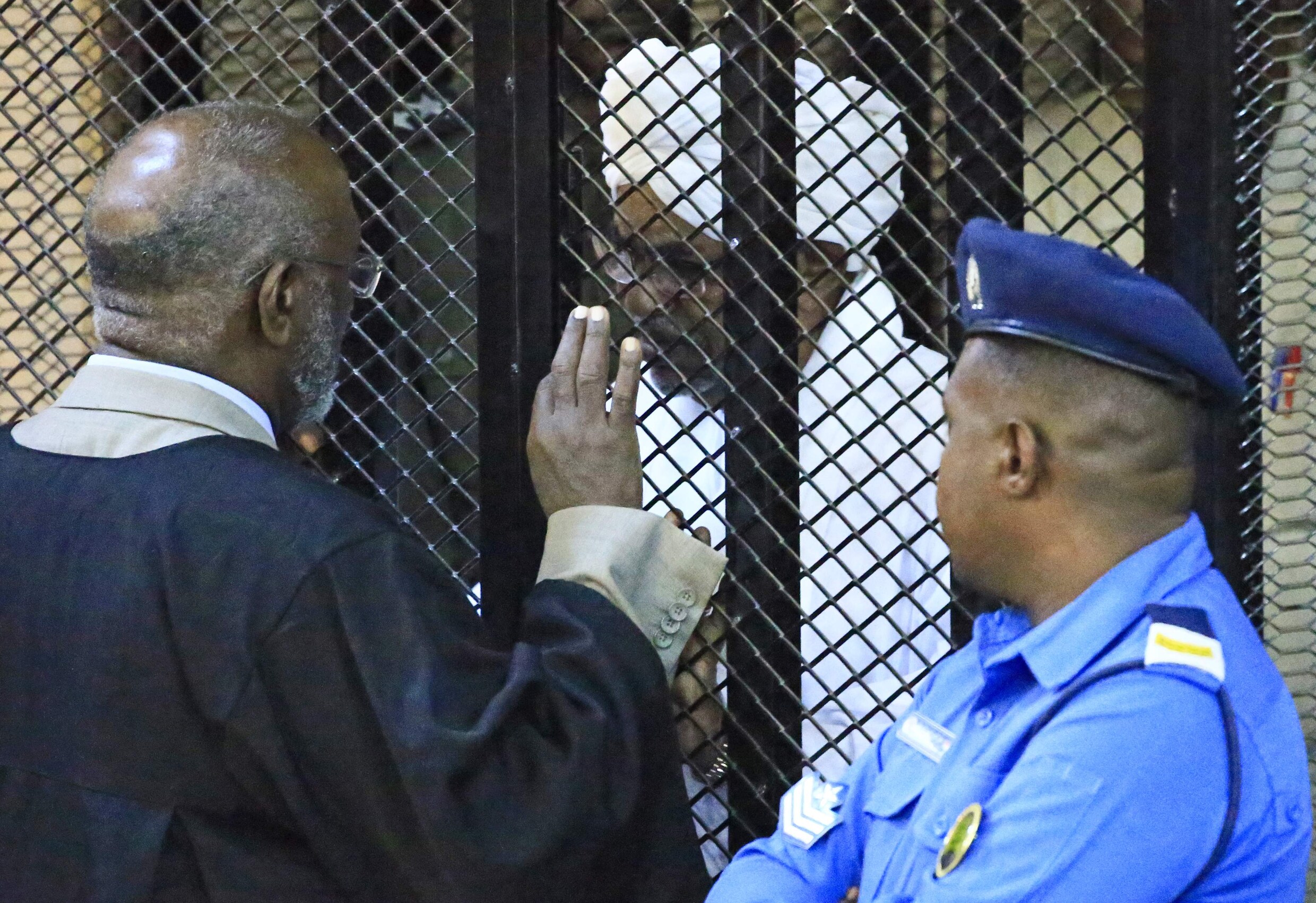 Sudan draagt ex-president Omar al-Bashir over aan het Internationaal Strafhof