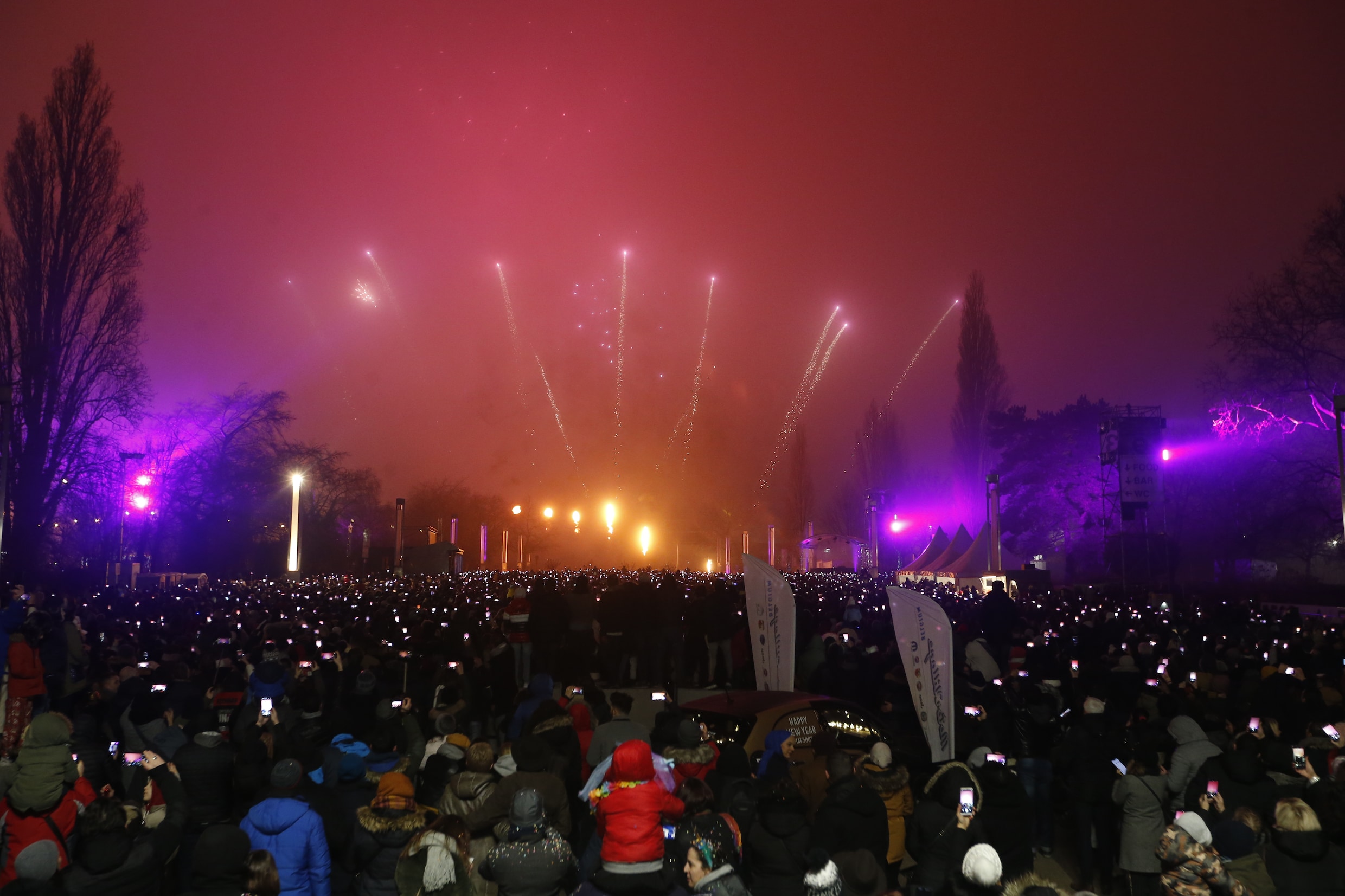 Vuurwerk aan Atomium lokt bijna 60.000 toeschouwers