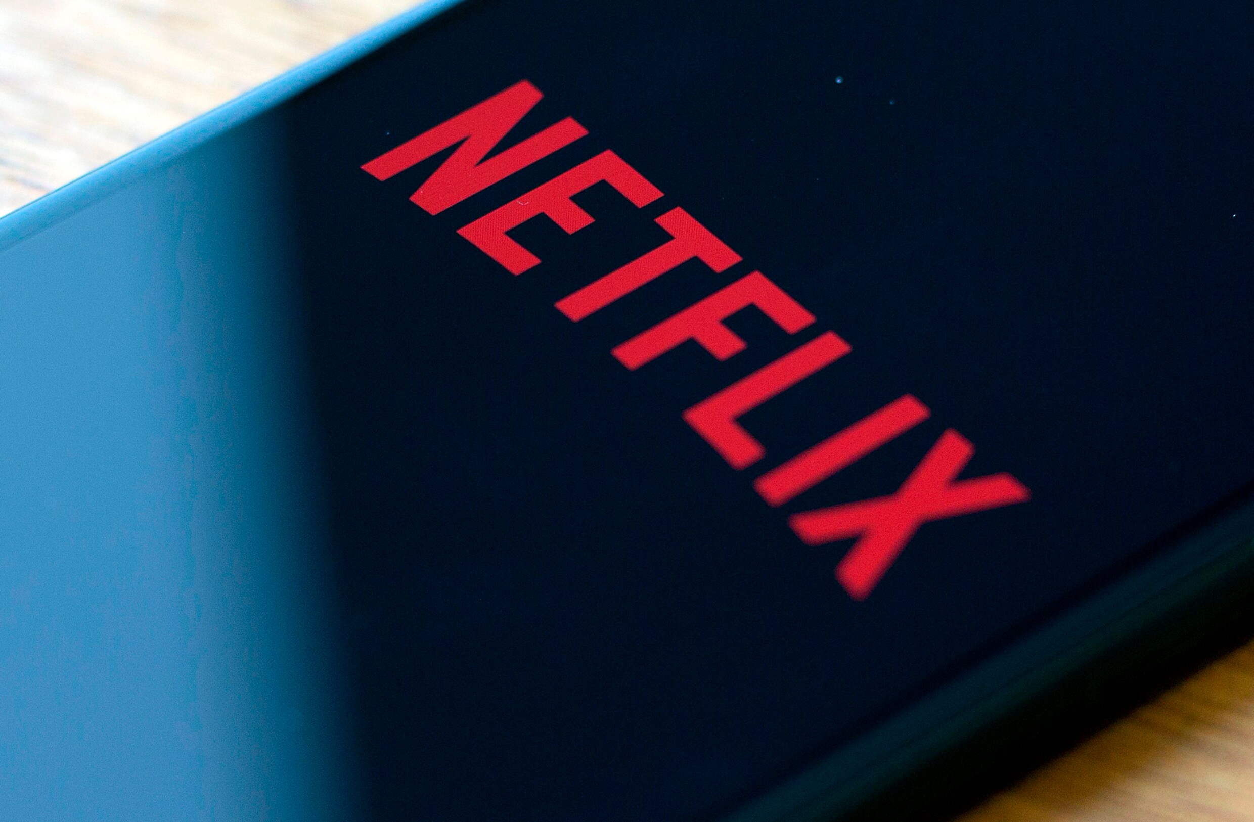 Netflix dubt nu ook in het Nederlands: sterven ondertitels straks uit?