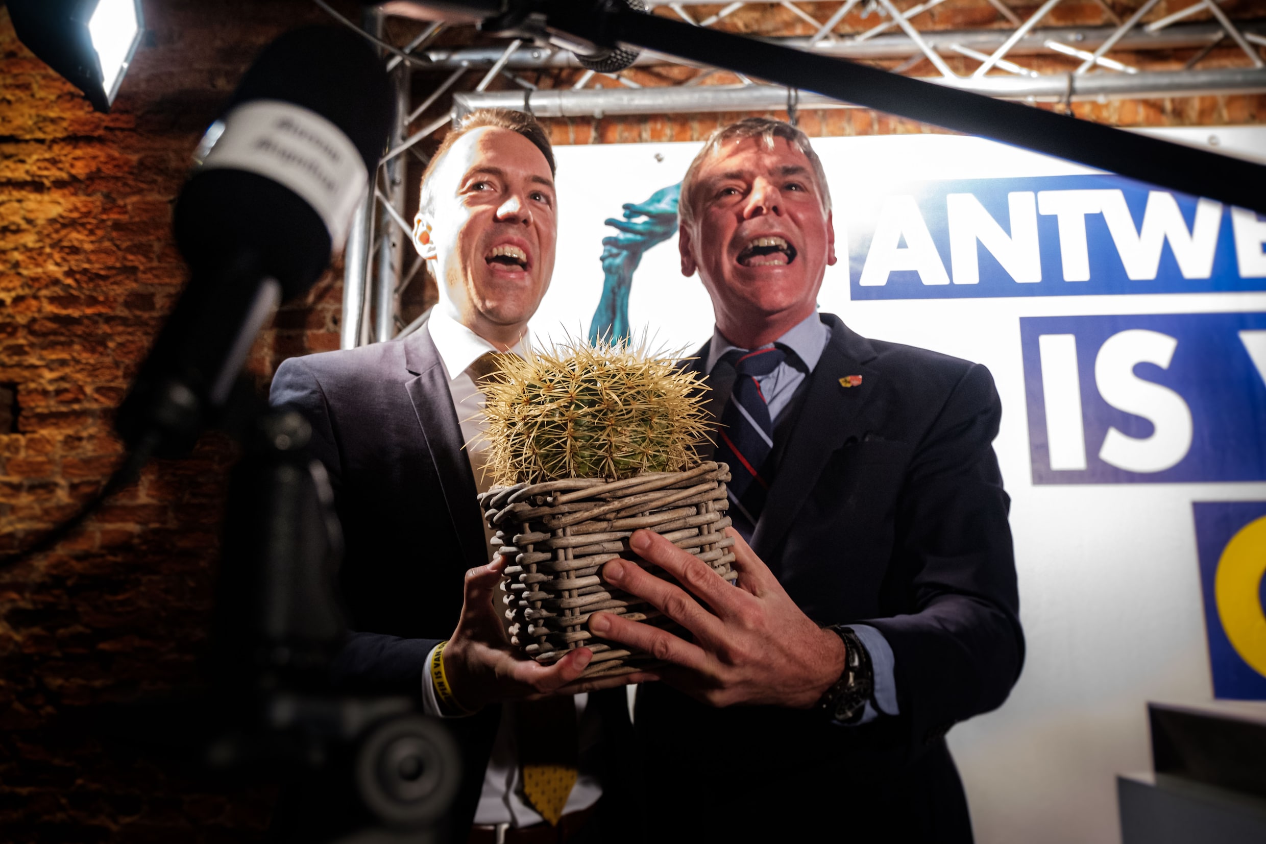 Sam Van Rooy volgt Filip Dewinter op in Antwerpse VB-fractie: ‘Een anti ...