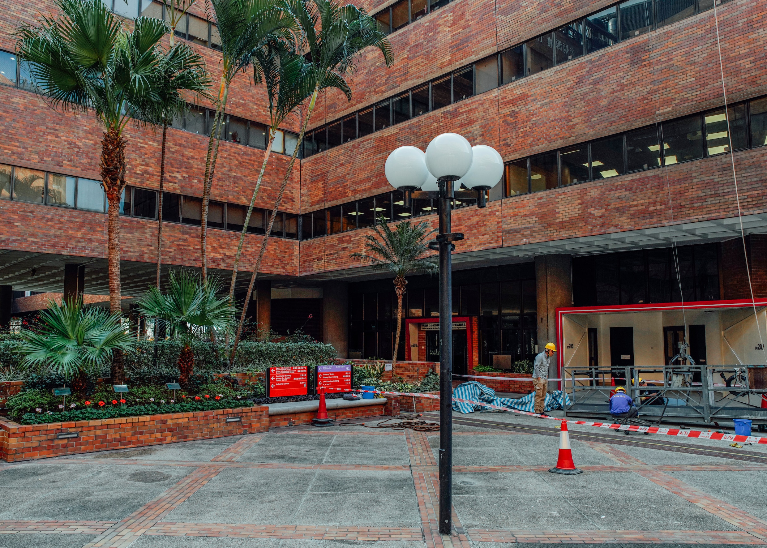 Na de veldslag, de littekens: De Morgen bezocht de ‘PolyU’-campus in Hongkong
