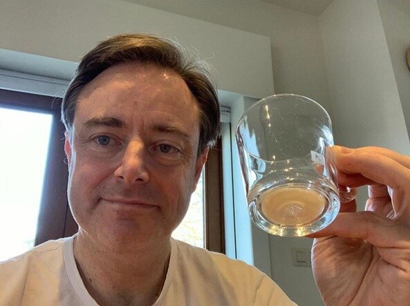 Bart De Wever spot met verzender poederbrief: ‘Pannenkoeken zullen smaken’