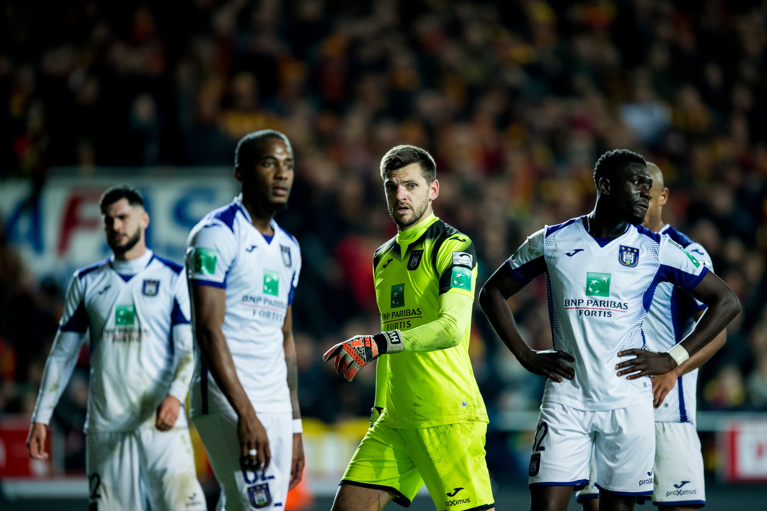Tienkoppig Anderlecht gaat onderuit bij KV Mechelen en mag play-off 1 vergeten