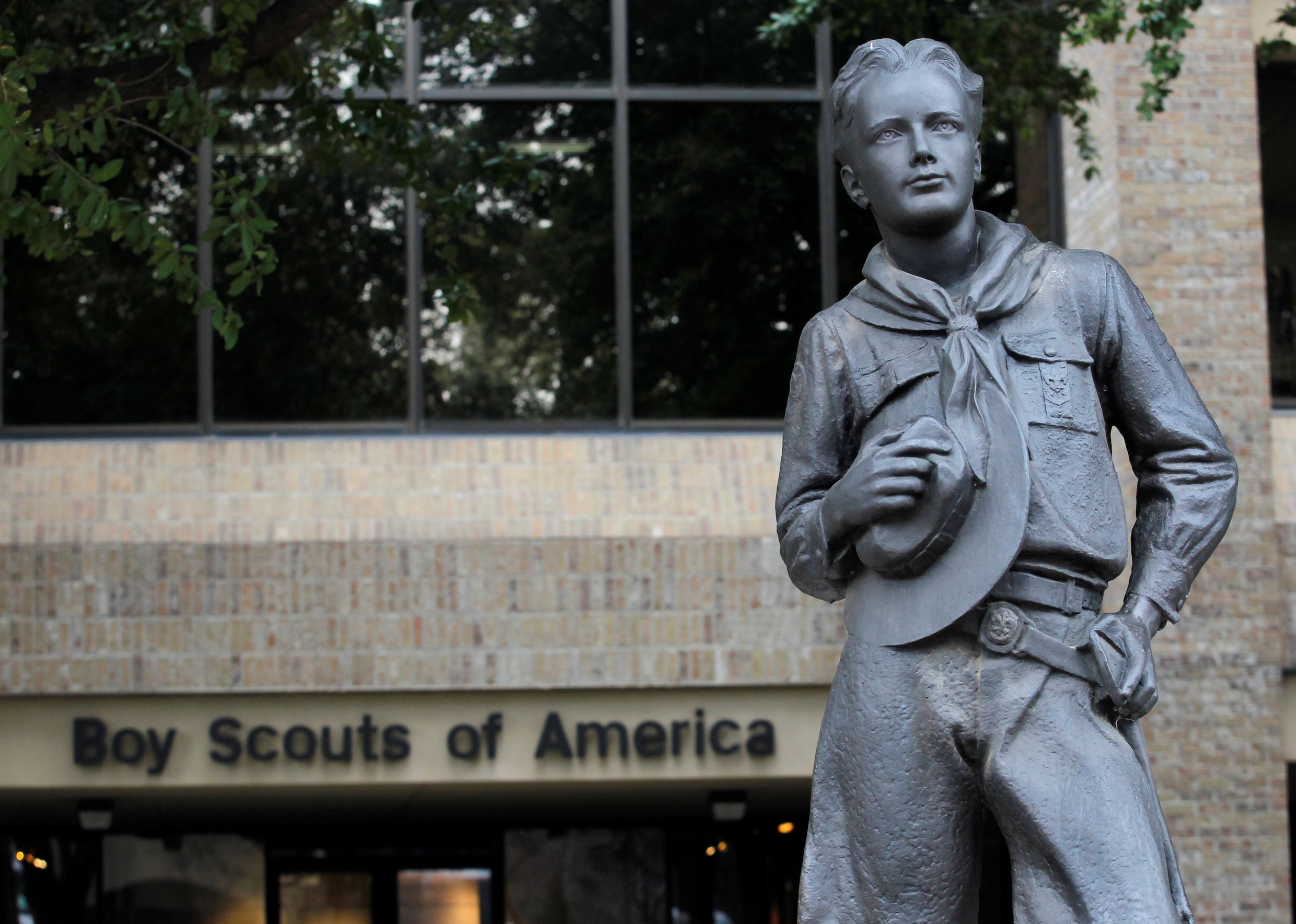 Boy Scouts of America vraagt bescherming aan tegen schuldeisers na honderden rechtszaken van seksueel misbruik