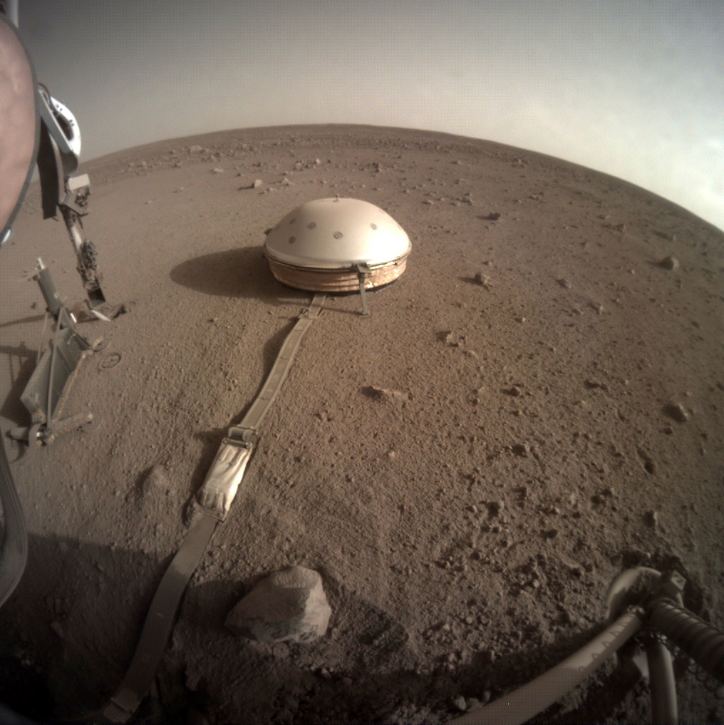 Marslander Insight neemt afscheid met laatste foto: ‘Mijn krachten ...