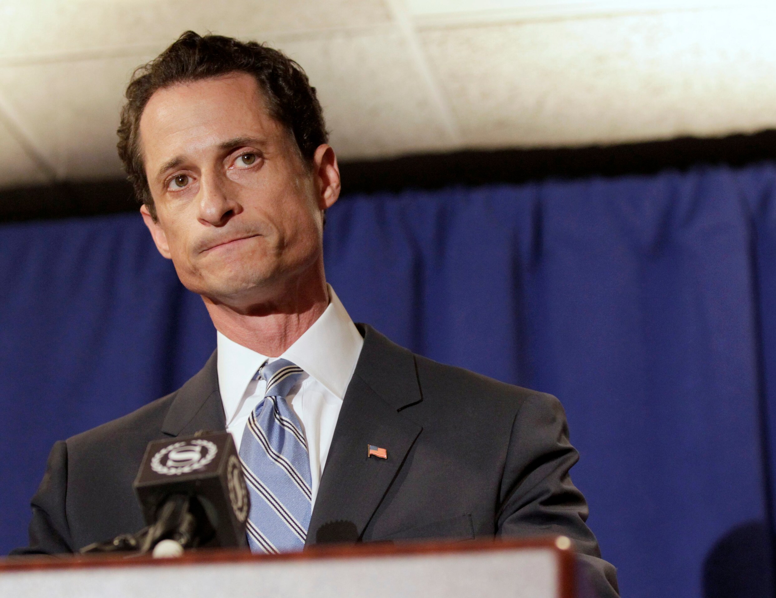 Omstreden VS-senator Weiner had ook contact met tiener | De Morgen