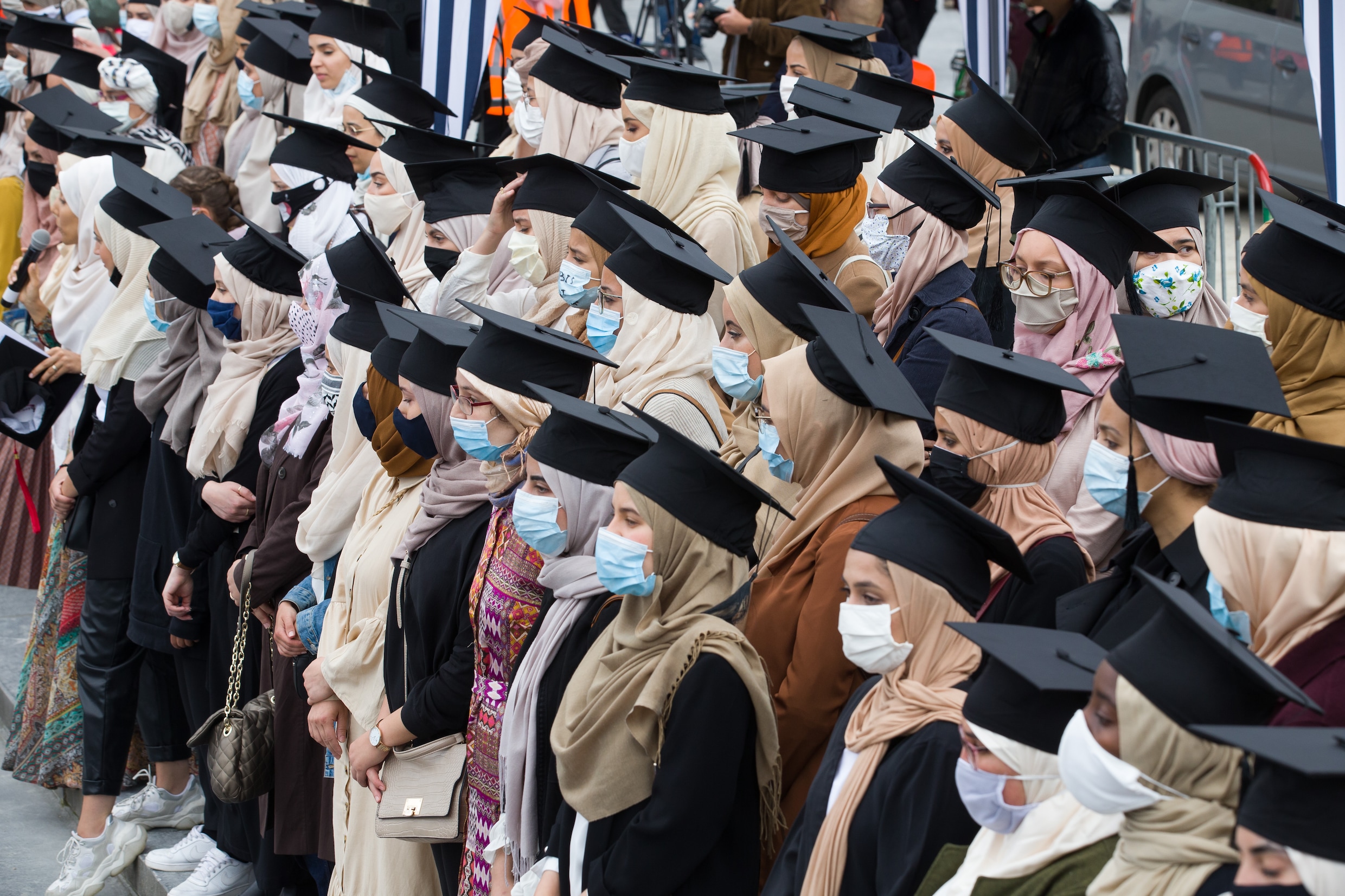 Duizendtal aanwezigen op betoging tegen hoofddoekenverbod in hoger onderwijs
