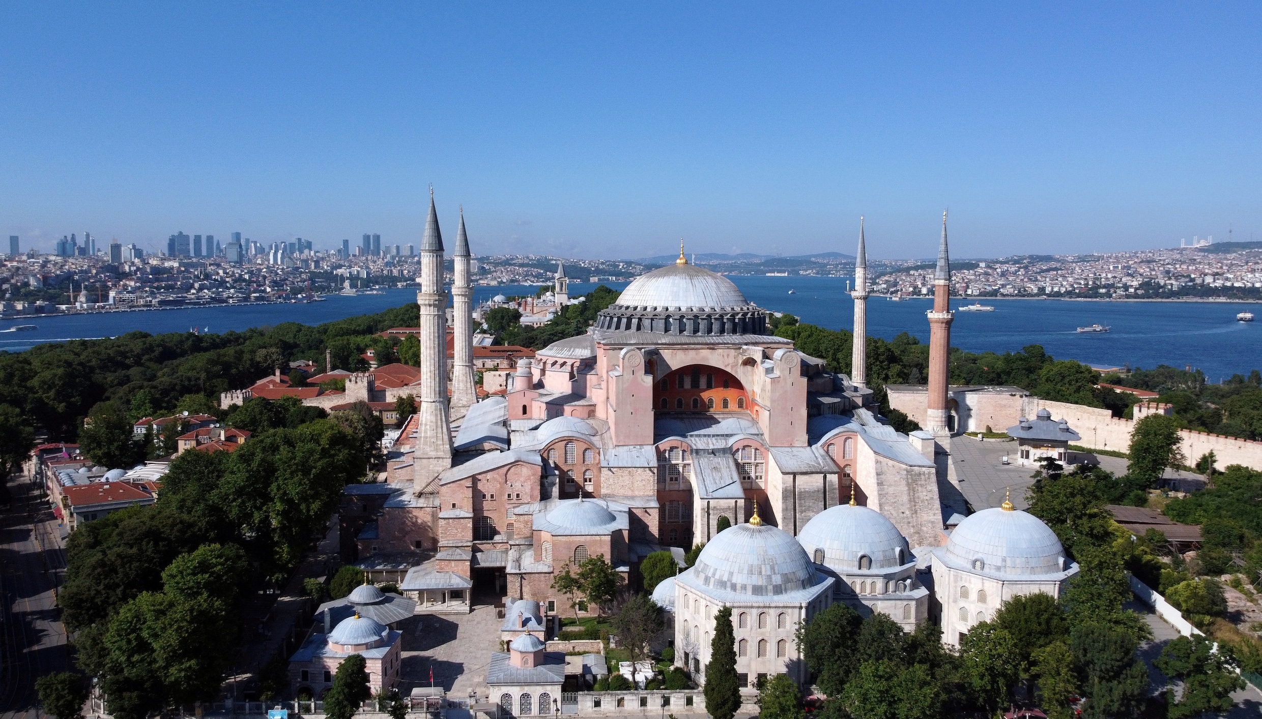 Plan van Turkije om Hagia Sophia om te toveren tot moskee stuit op steeds meer internationale kritiek