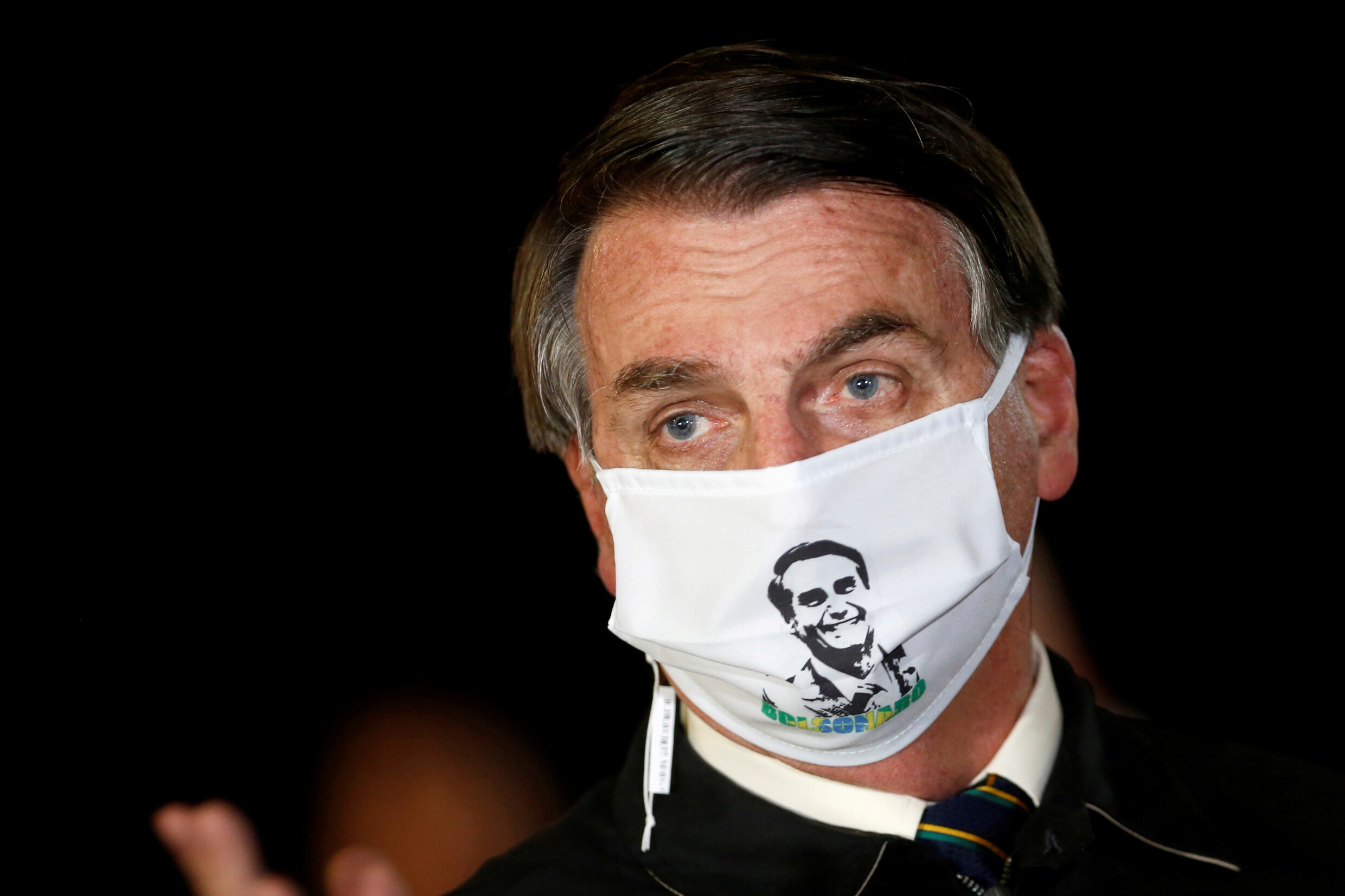 Dan toch geen complot: Braziliaans president Jair Bolsonaro test positief op coronavirus