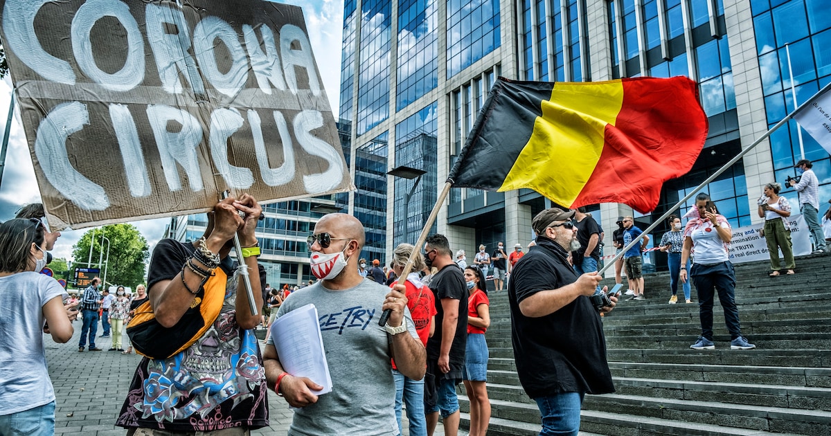 De Burgers Moeten De Hand In Eigen Boezem Steken | De Morgen