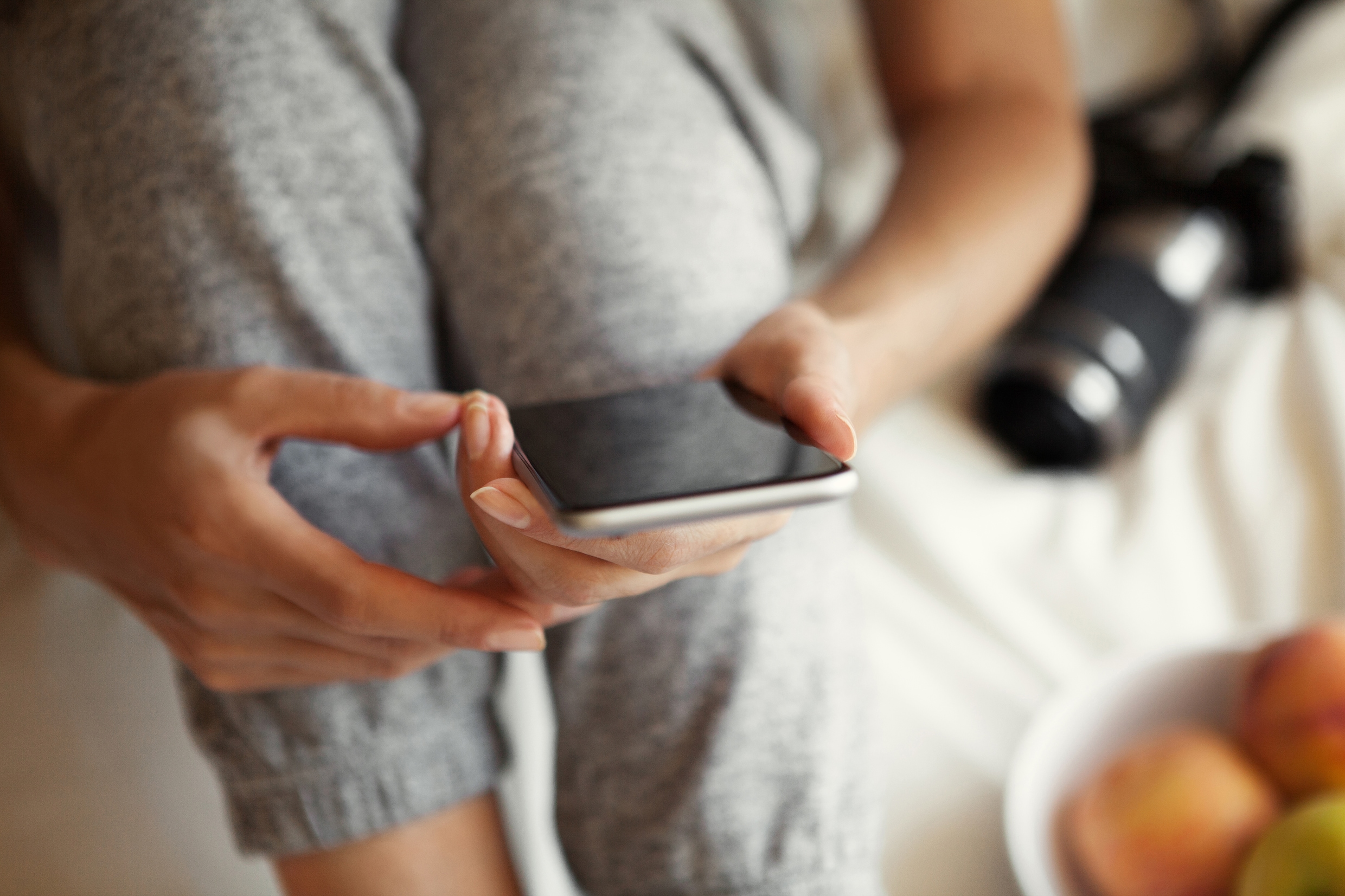 Meer oproepen bij Tele-Onthaal over ‘sexting’ na gelekte naaktfoto’s BV’s