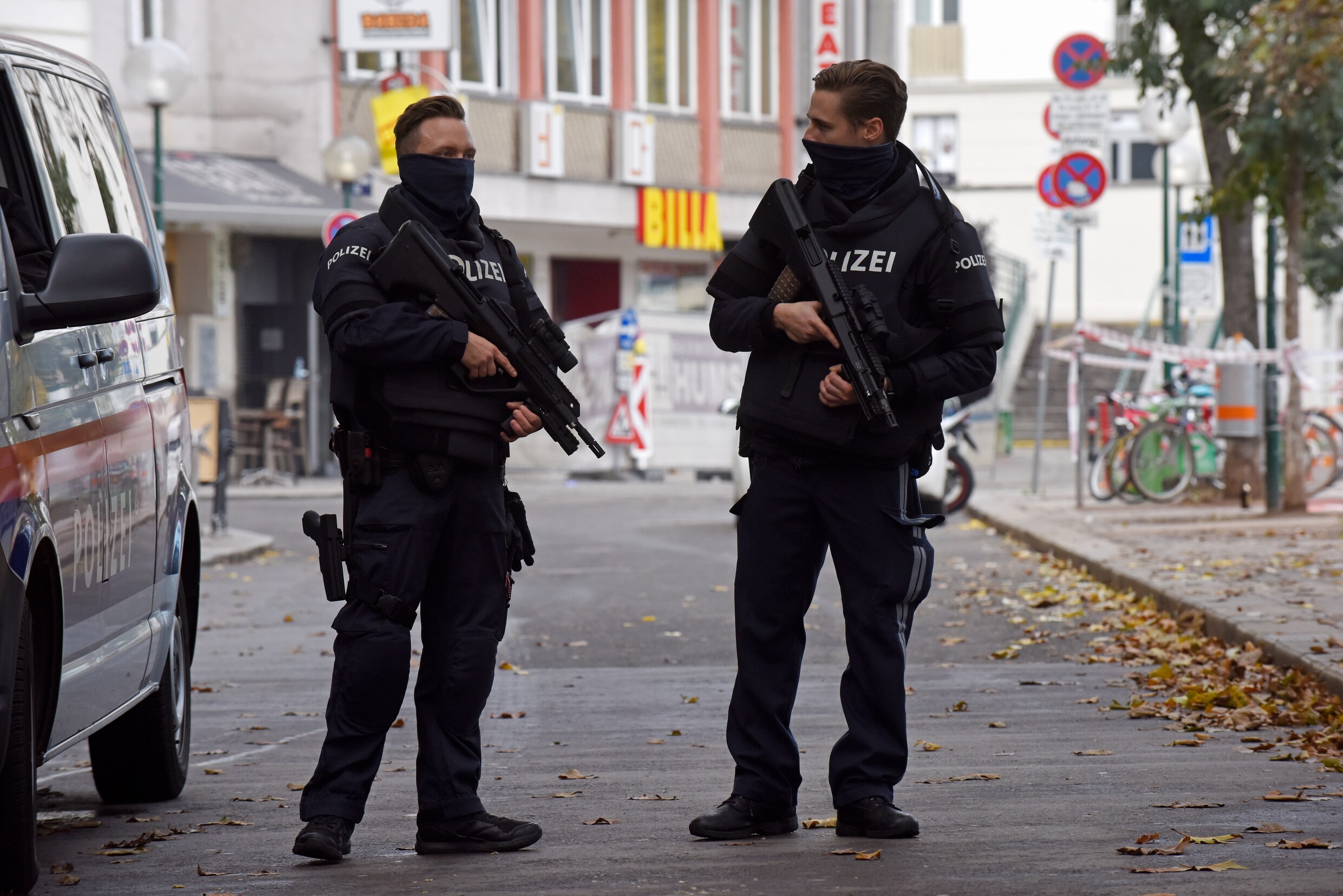 4 doden bij aanslag in Wenen: dader kwam vervroegd vrij na celstraf wegens lidmaatschap IS
