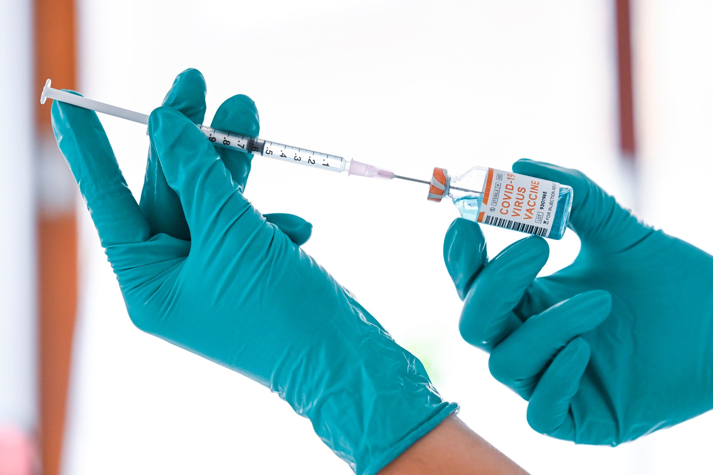 Koploper coronavaccins overtreft verwachtingen: ‘We hopen in de lente van 2021 te vaccineren in België’