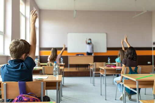 Radicaal voorstel om scholen te sluiten tot 31 januari krijgt bijval van OESO-topman