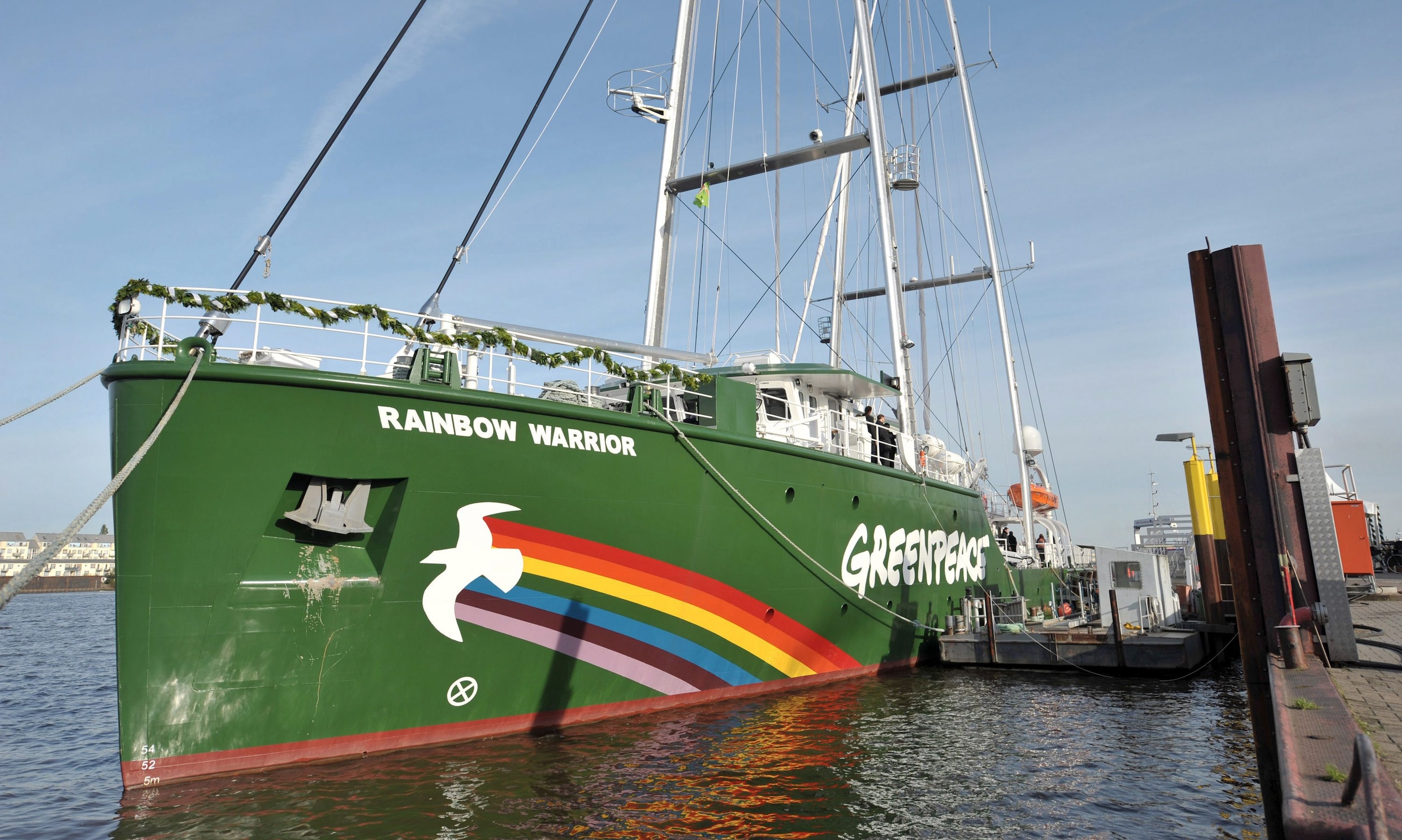 Greenpeace-schip Rainbow Warrior Komt Naar België | De Morgen