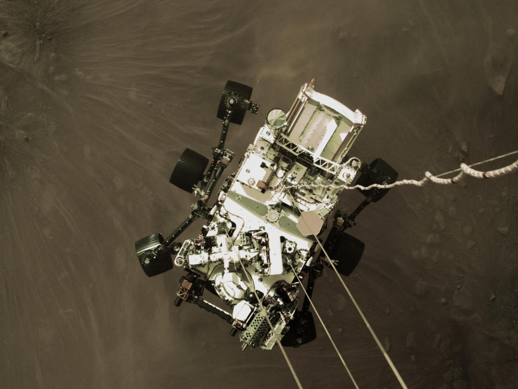 ▶ Nasa verspreidt spectaculaire videobeelden van landing Marsverkenner