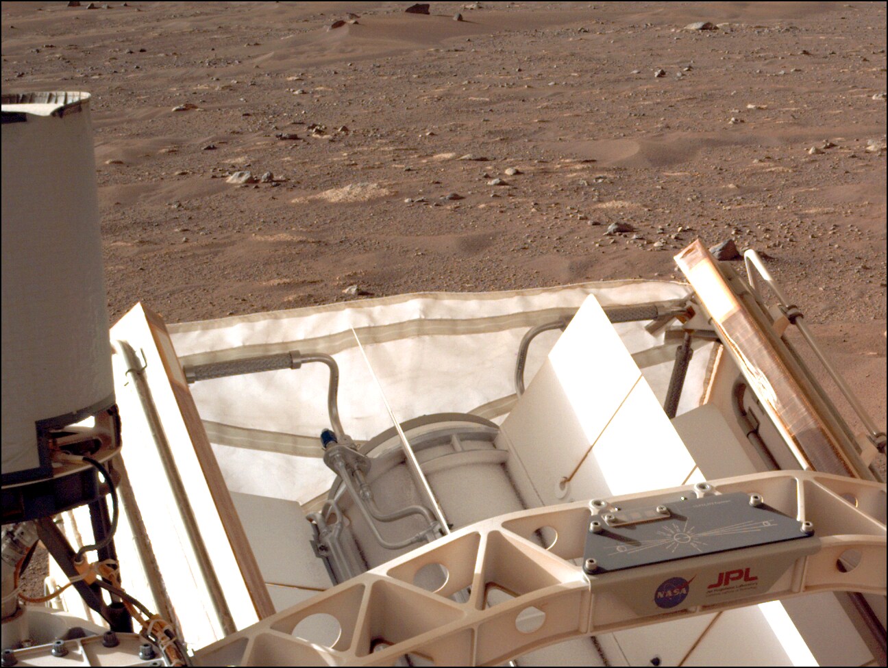 De marswagen Perseverance als toerist: de mooiste beelden van zijn eerste honderd dagen op Mars
