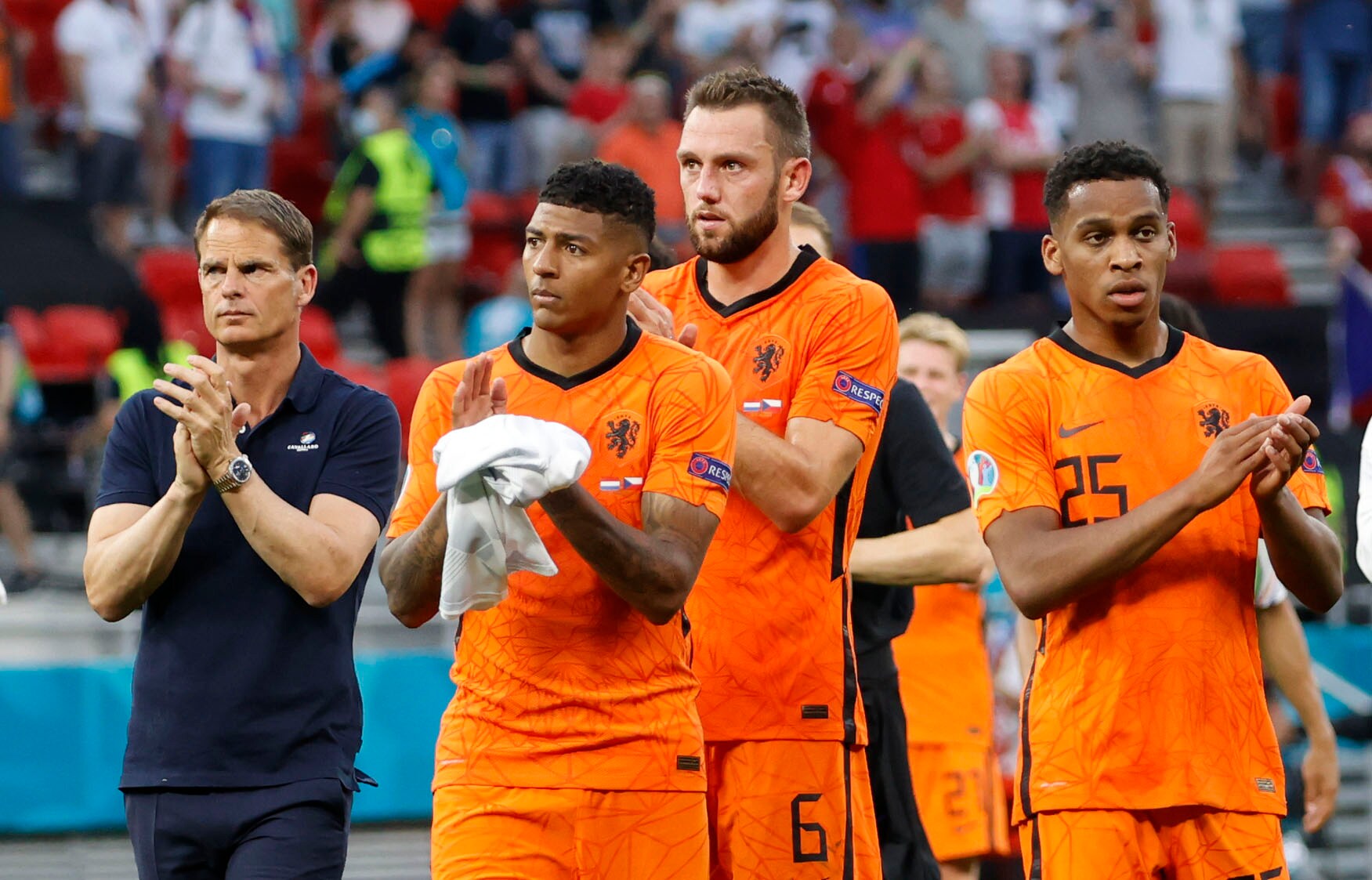 Frank de Boer niet langer bondscoach van Nederland na mislukt EK