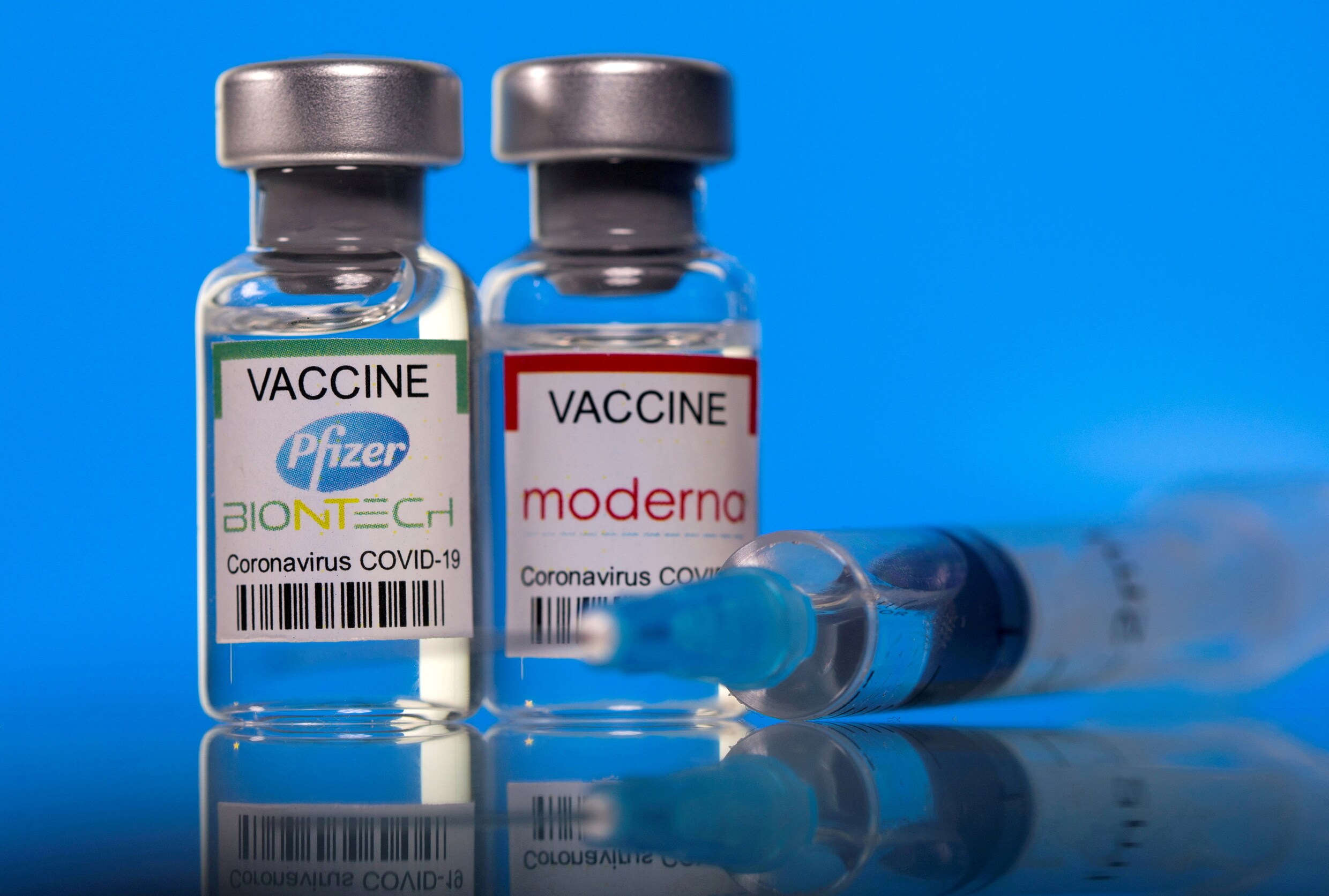 ‘Ze zijn gewoon uit op woekerwinsten’: na prijsverhoging Pfizer en Moderna eist PVDA transparantie over vaccinprijzen