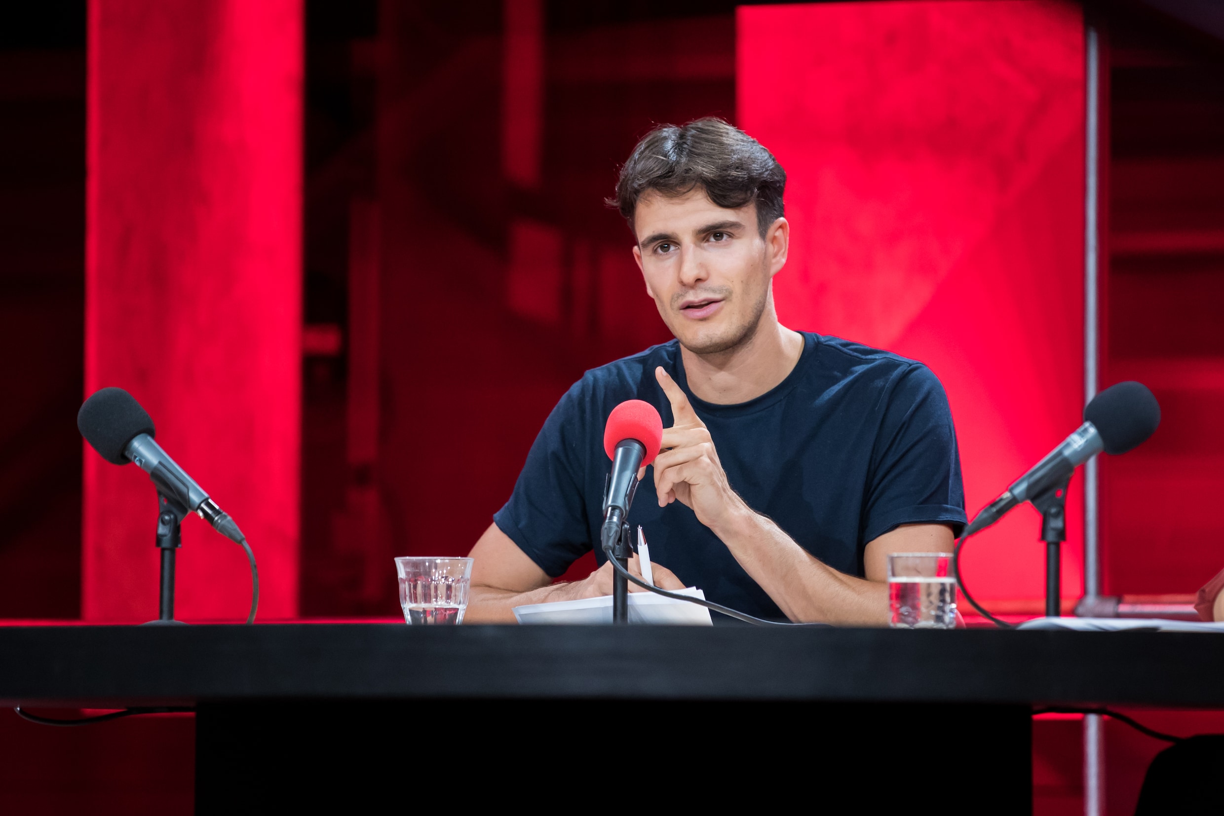 Vooruit-voorzitter Conner Rousseau: ‘Wat voor nut heeft het kinderen te ...