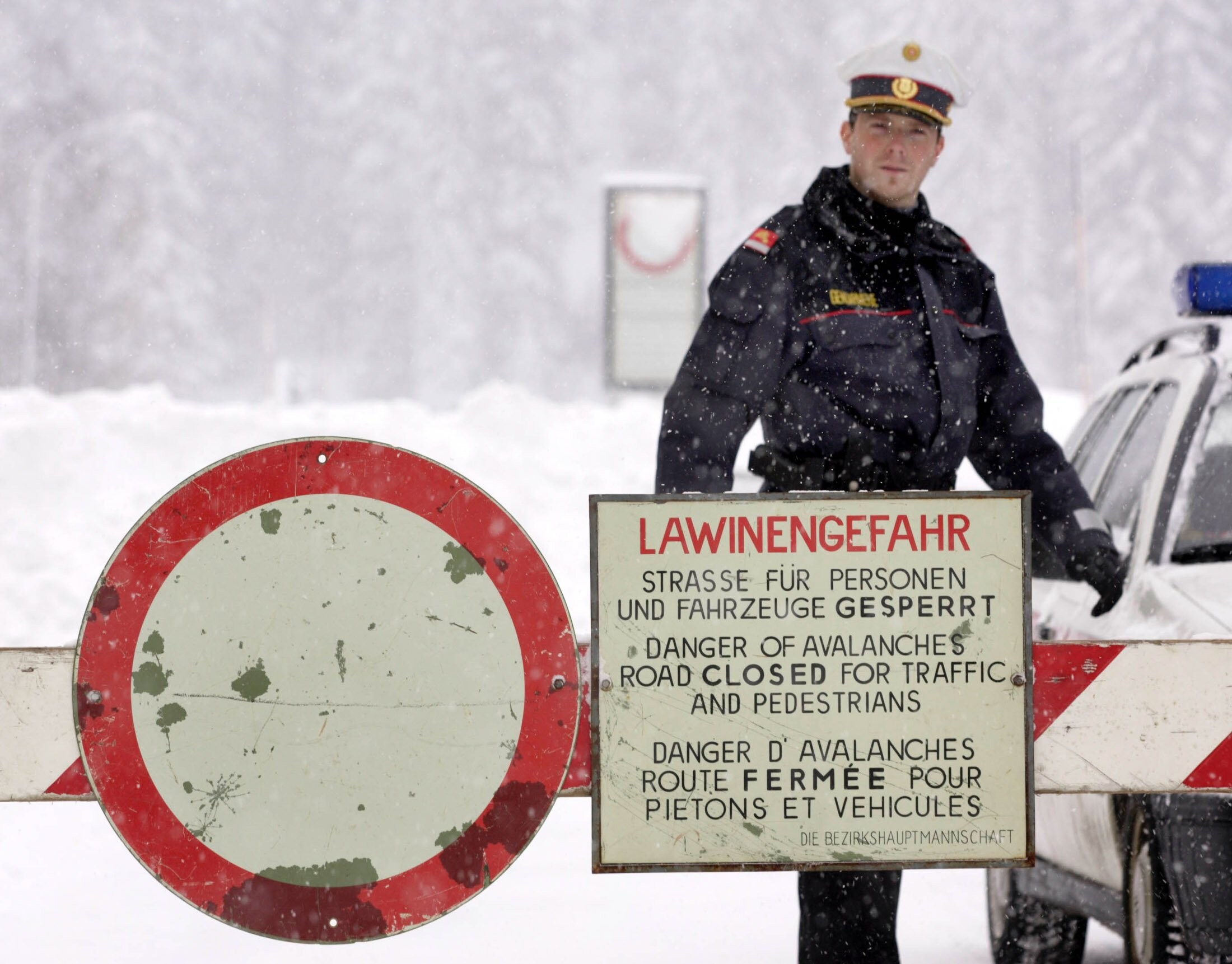 Oostenrijk waarschuwt voor lawinegevaar: “Snowboarden en skiën buiten de pistes is uiterst riskant”
