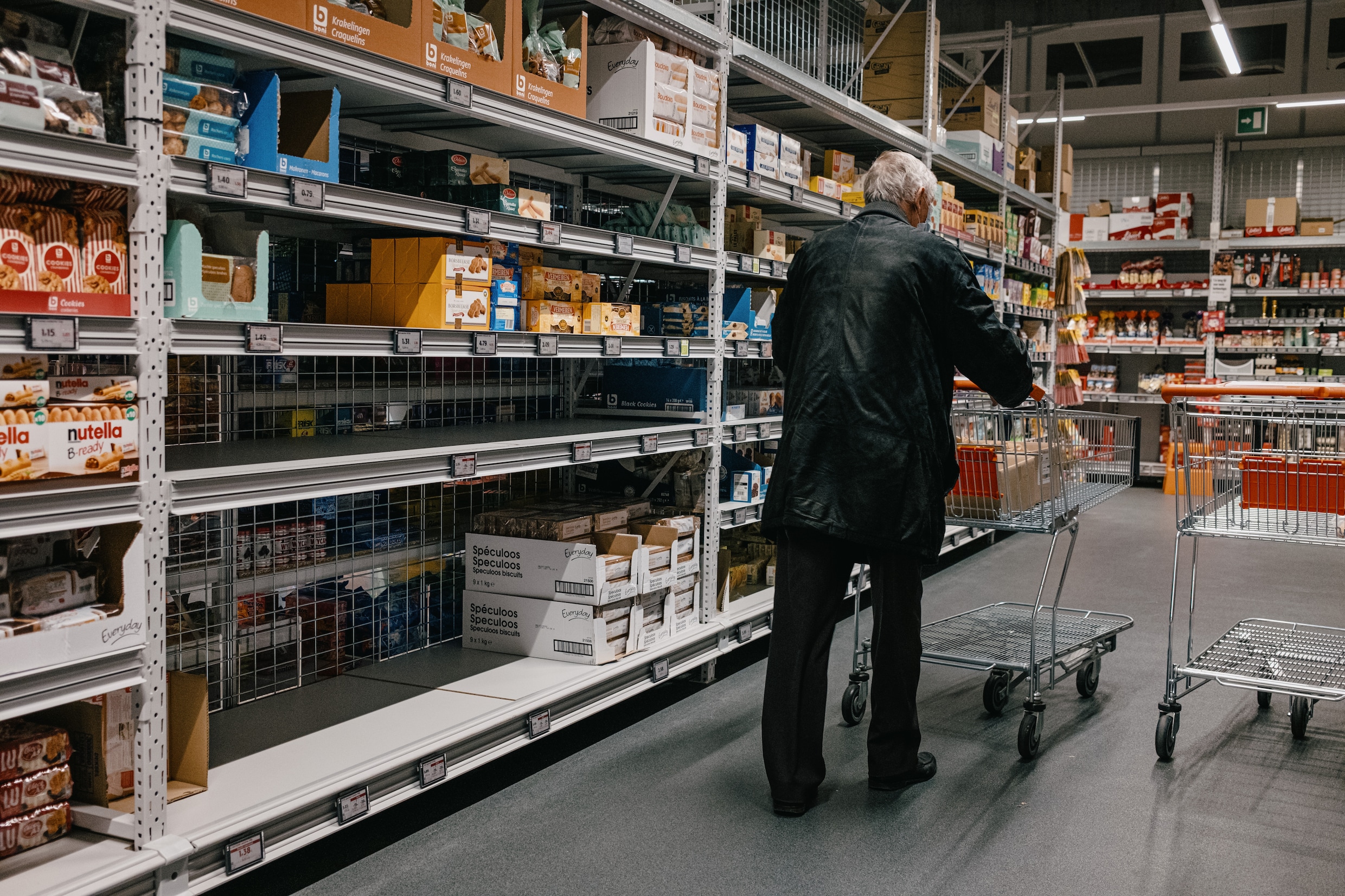 Lege rekken in uw supermarkt: wat is er aan de hand? | De Morgen