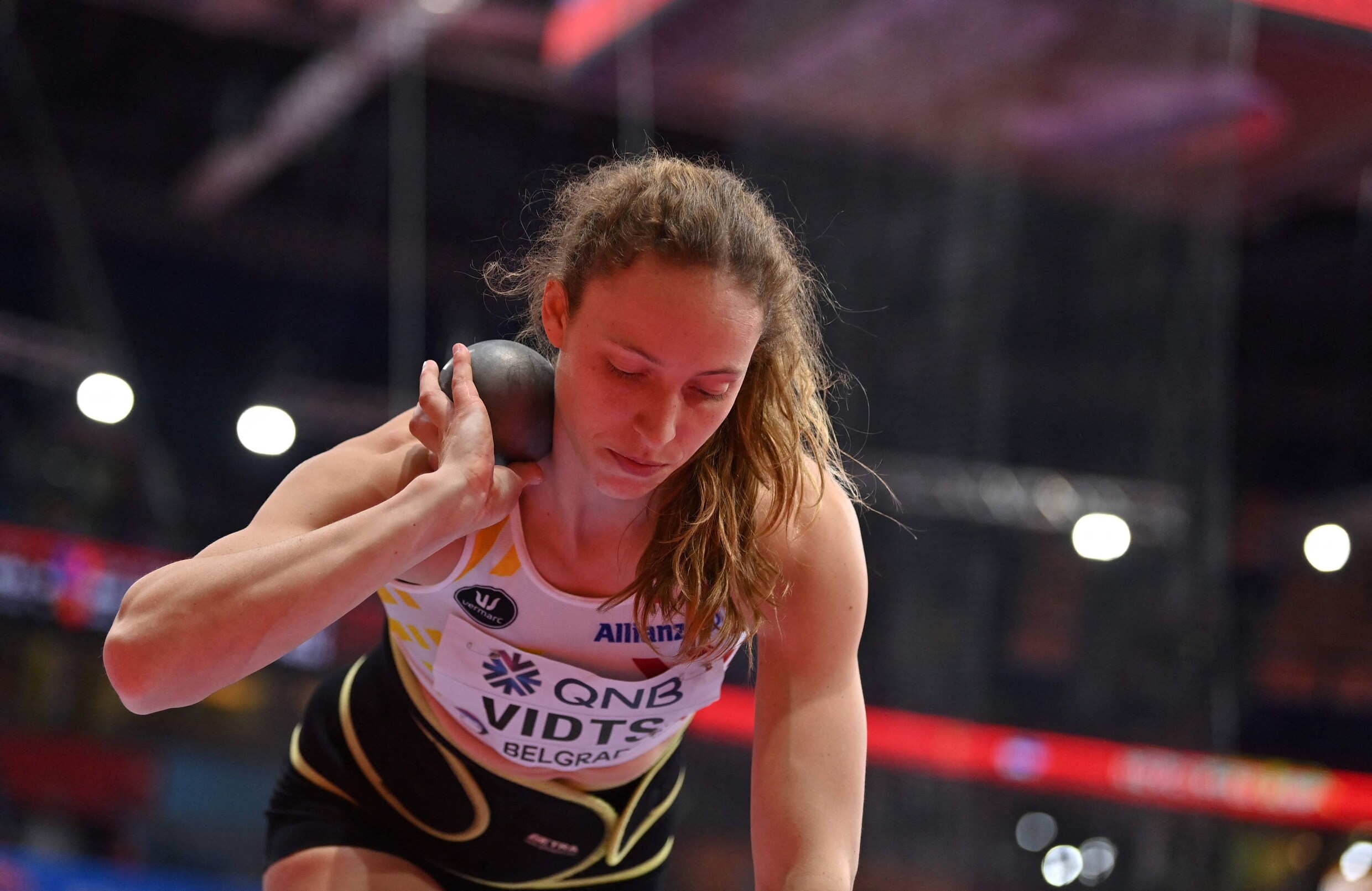 Goud! Noor Vidts kroont zich tot indoor wereldkampioene in vijfkamp