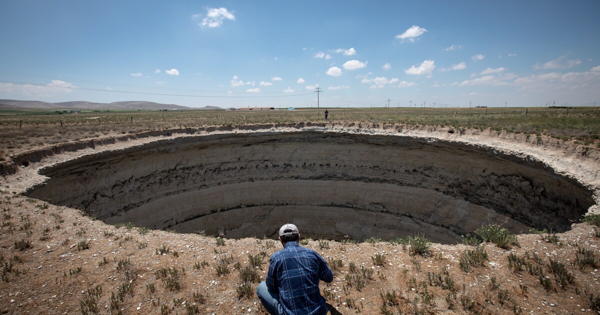 Anatolische boeren zien hun akkers verdwijnen in zinkgaten: ‘Het wordt steeds gevaarlijker’