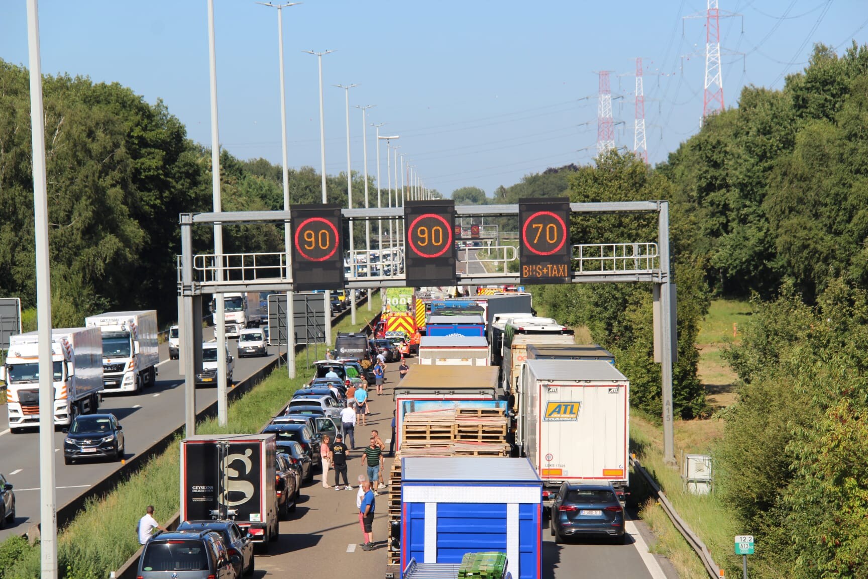 Kilometerheffing vrachtwagens niet altijd gerespecteerd recordaantal boetes in 2023 De