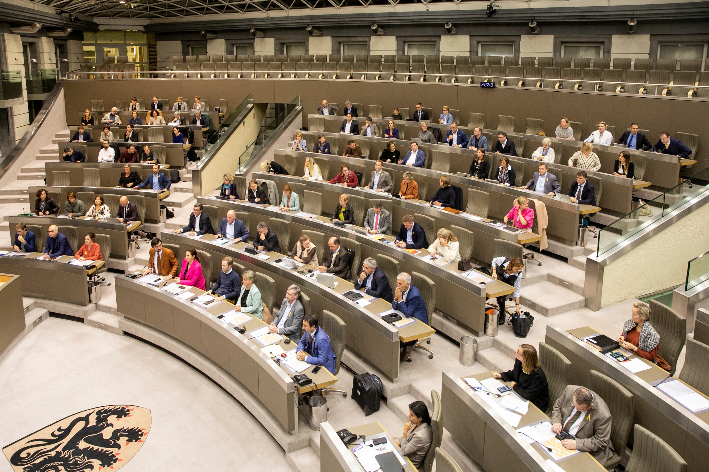 PVDA: ‘Vlaams Parlement omzeilt pensioenplafond al tien jaar langer dan ...