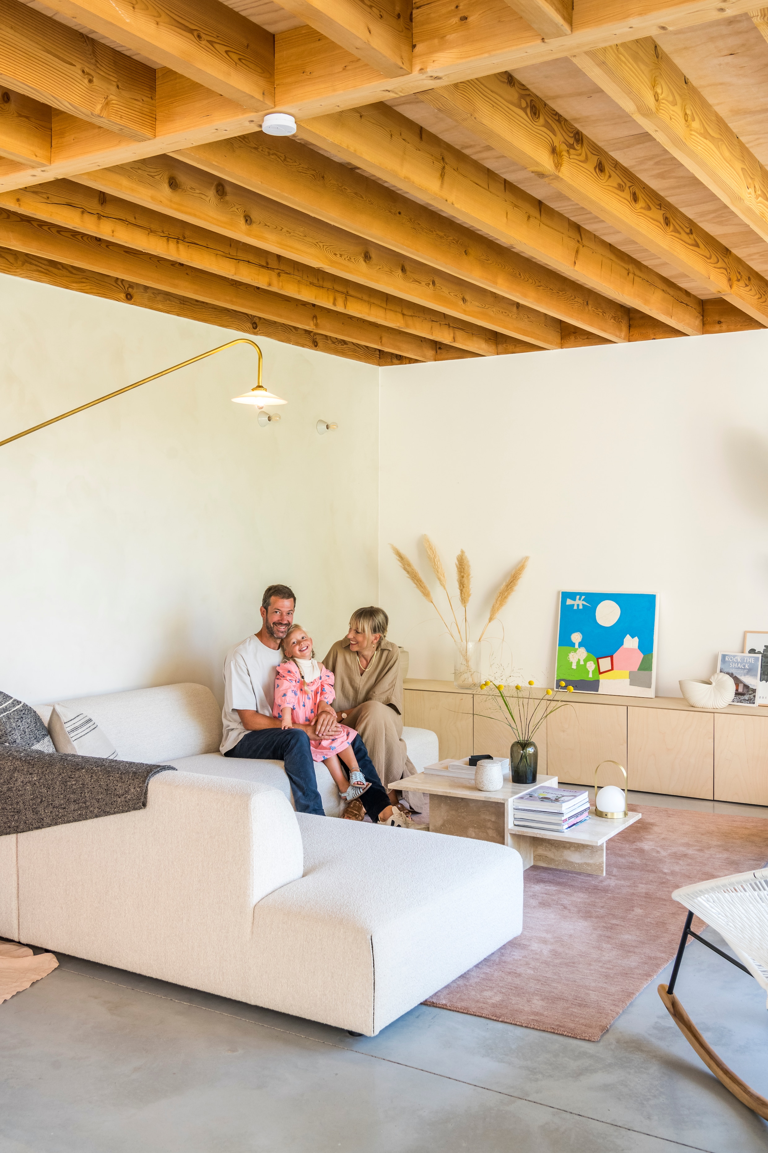 Binnenkijken in een knap verbouwd huis tussen de velden: ‘Er was geen ...