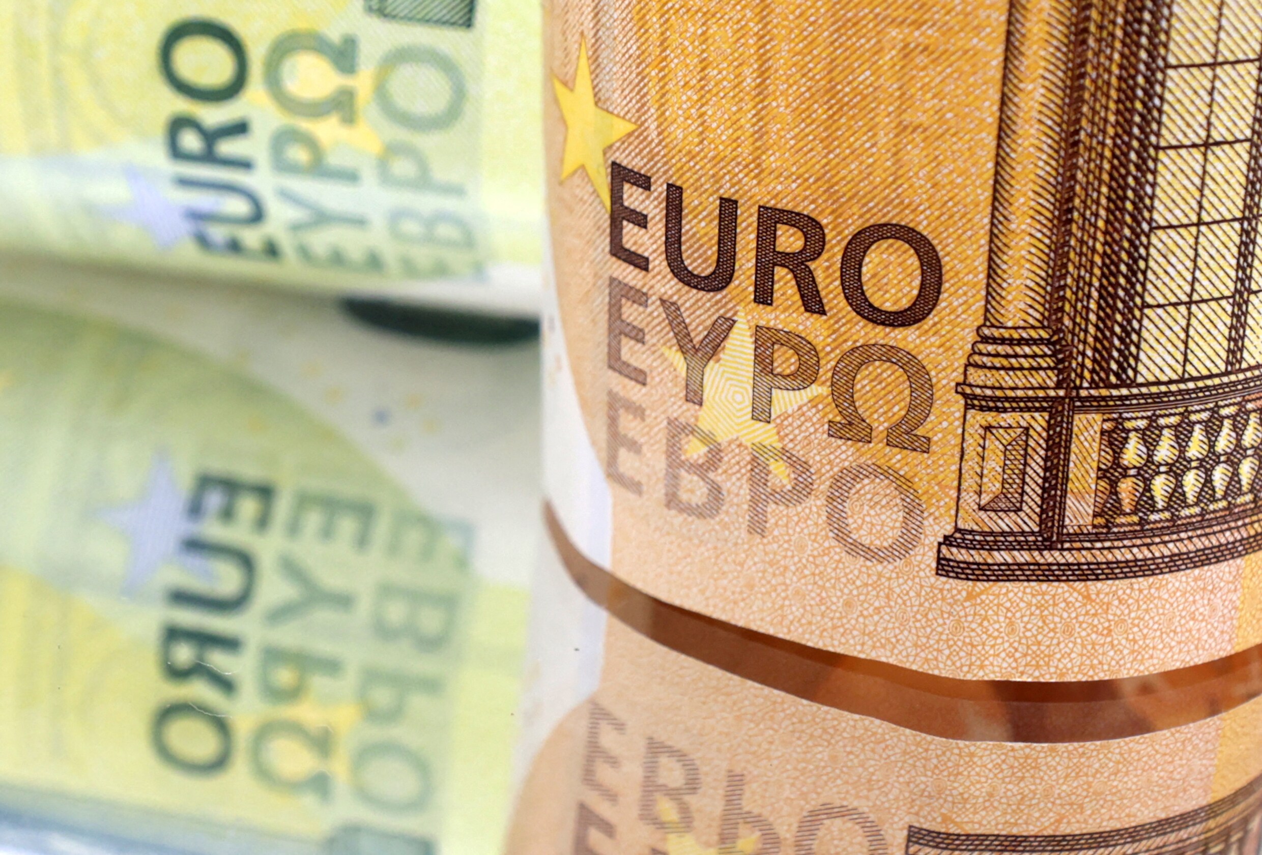 Inflatie in eurolanden klimt tot recordhoogte van 10,7 procent, hoger dan verwacht