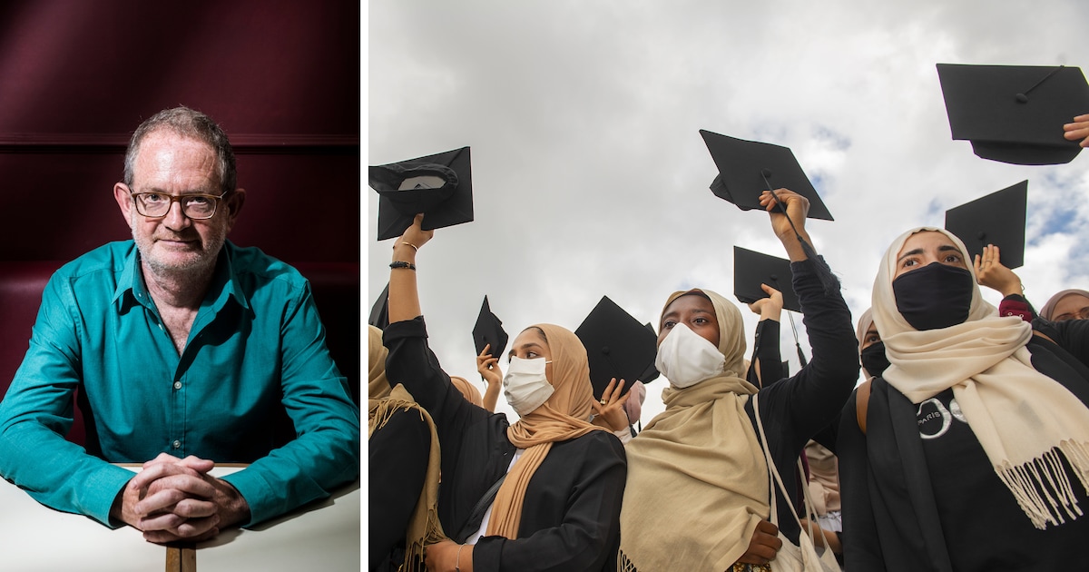 Waarom leerkracht met hoofddoek verkeerd rolmodel kan zijn | De Morgen