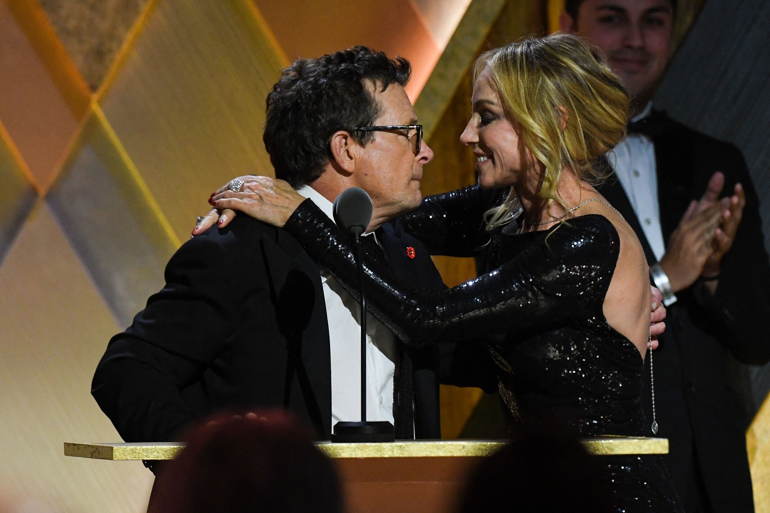 michael-j-fox-krijgt-ere-oscar-voor-strijd-tegen-ziekte-van-parkinson