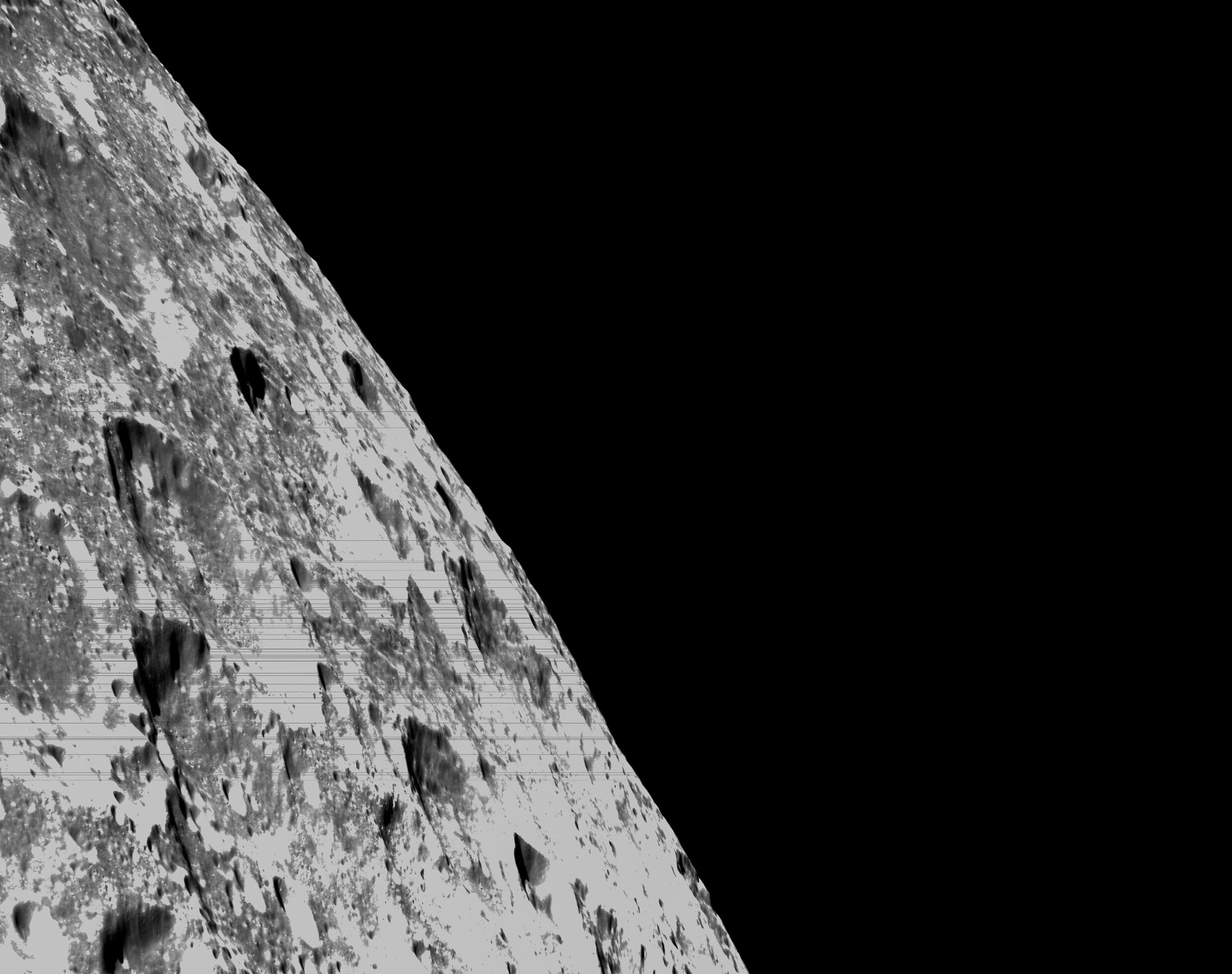 Zo zag u de maan nog nooit: ruimteschip Orion maakt close-upbeelden van achterkant hemellichaam